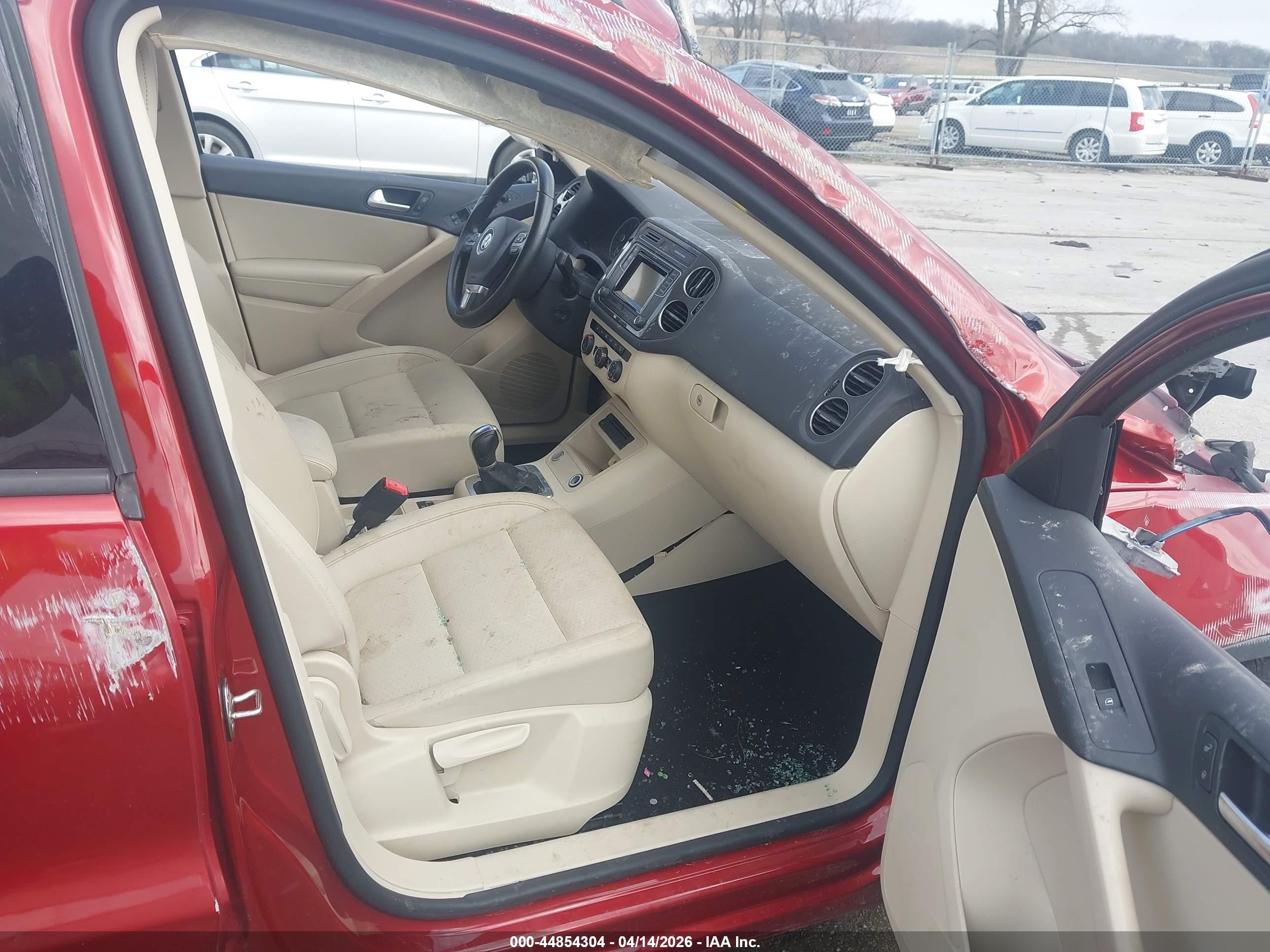VOLKSWAGEN TIGUAN image 5