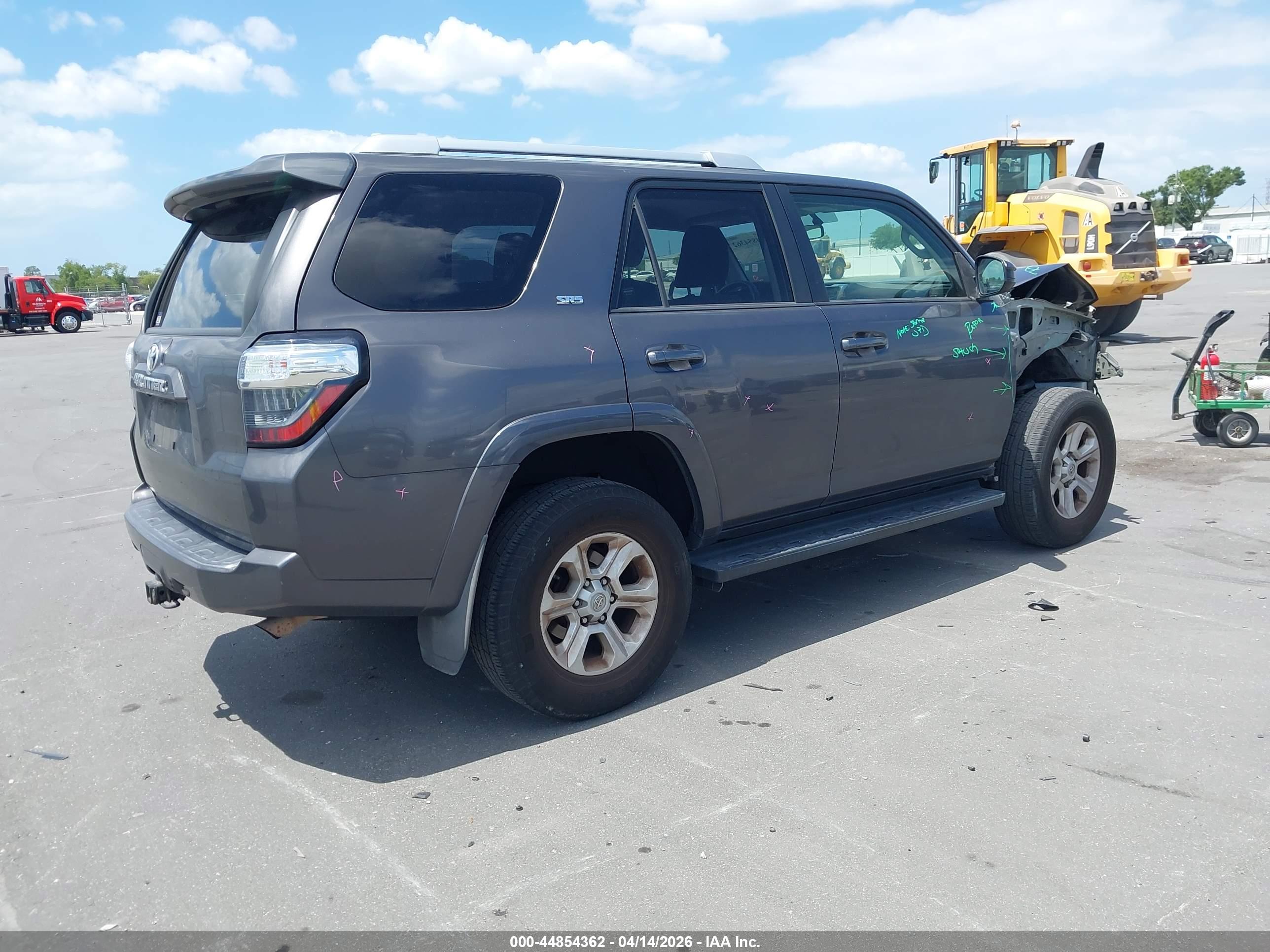 TOYOTA 4RUNNER image 4