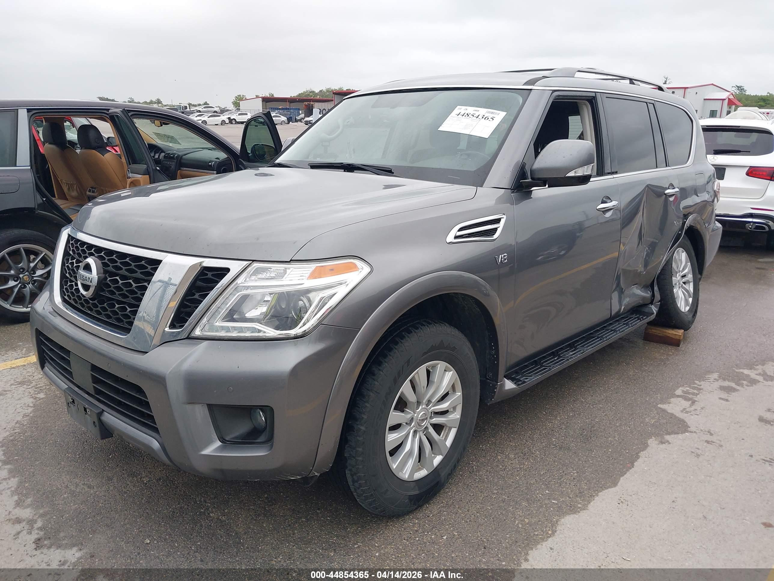 NISSAN ARMADA image 2