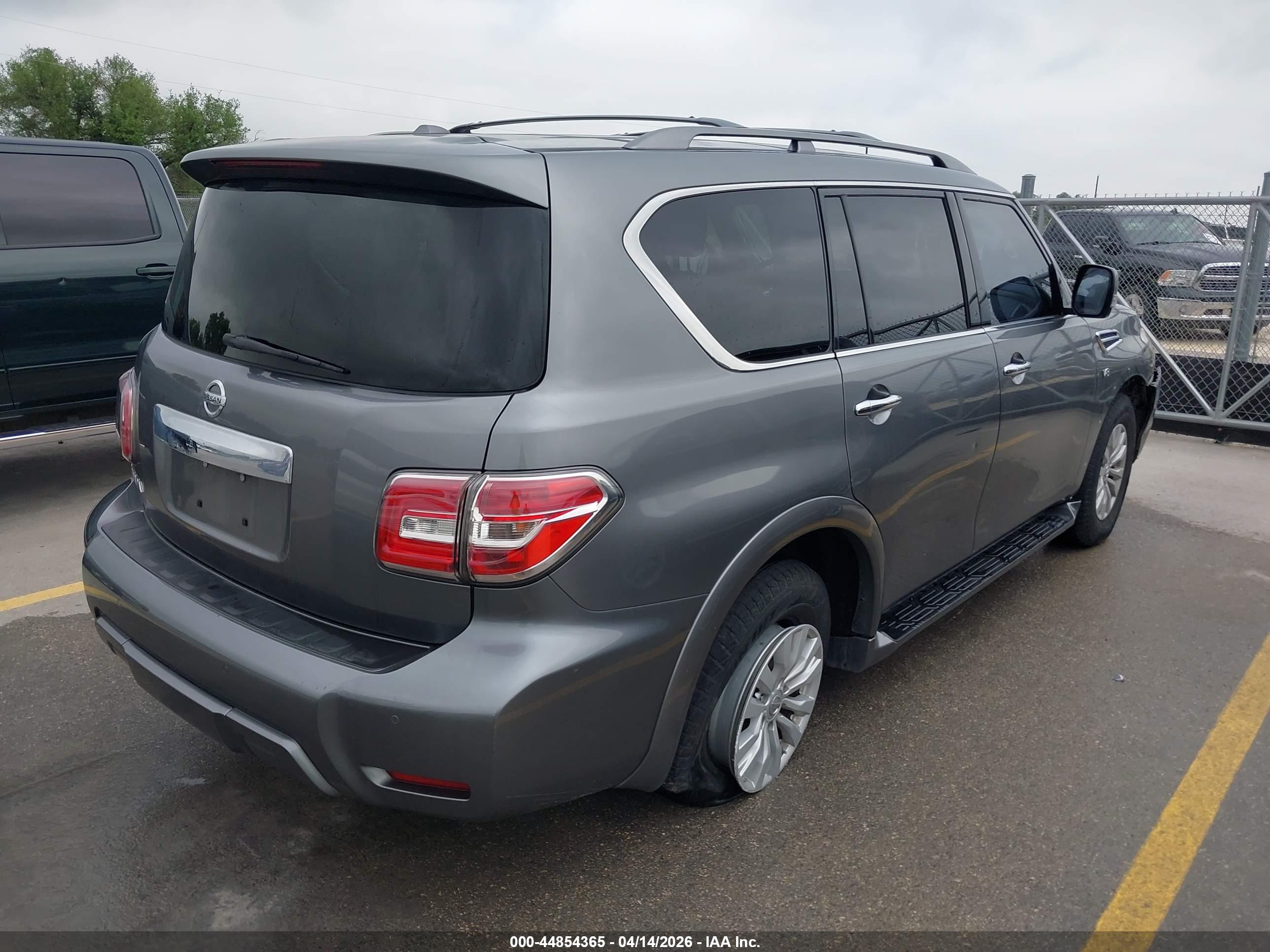 NISSAN ARMADA image 4