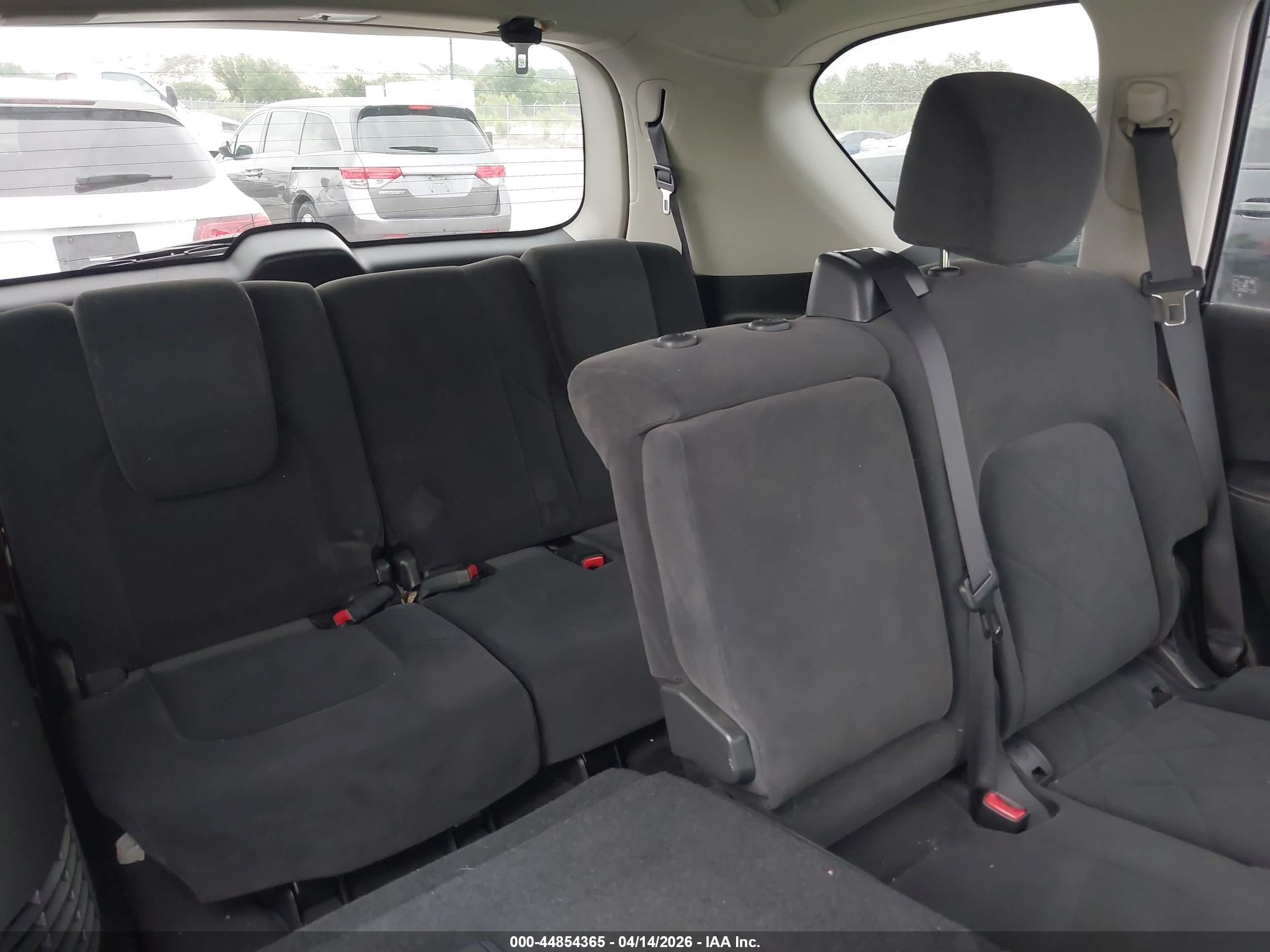 NISSAN ARMADA image 8