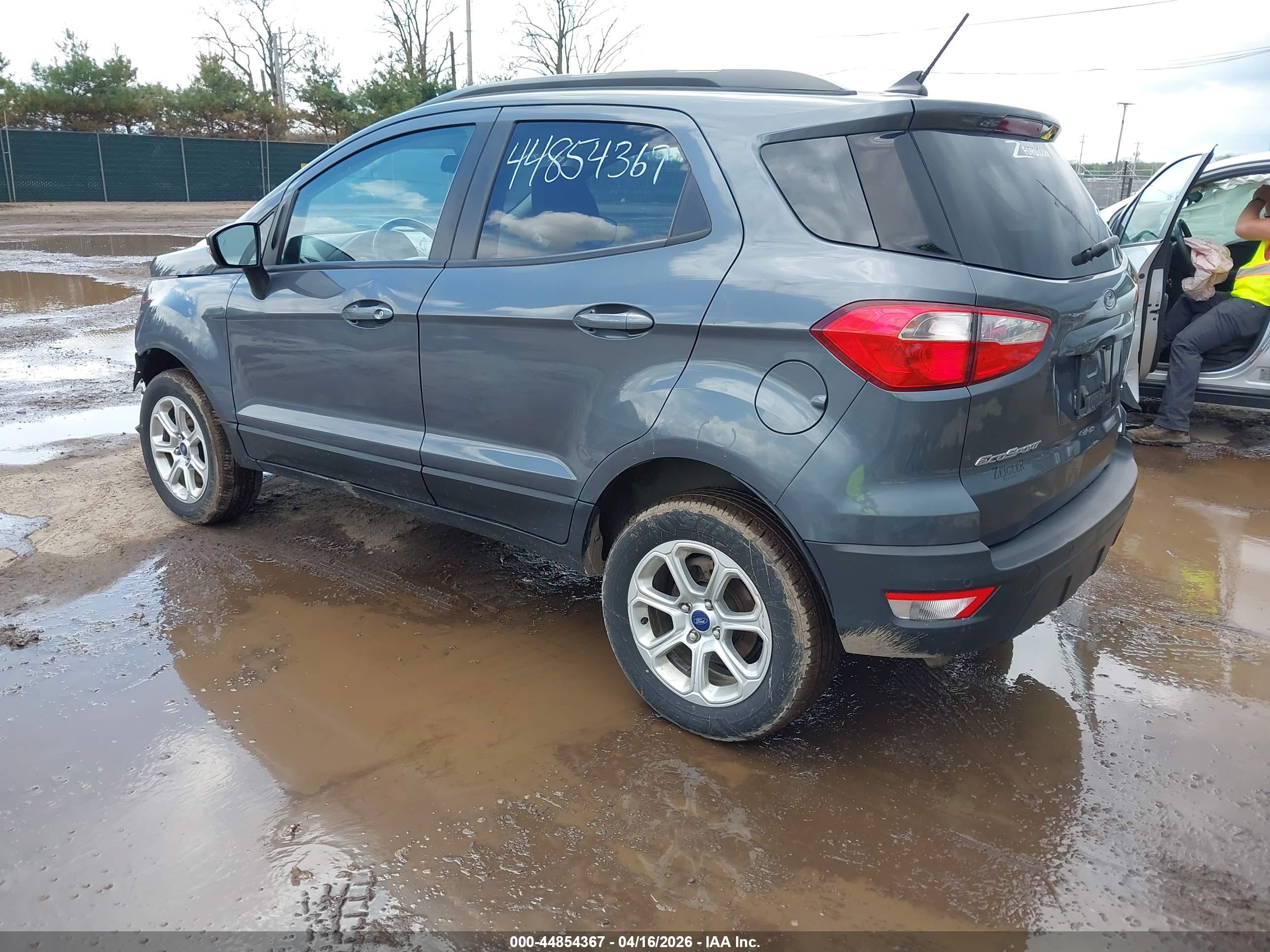 FORD ECOSPORT image 3