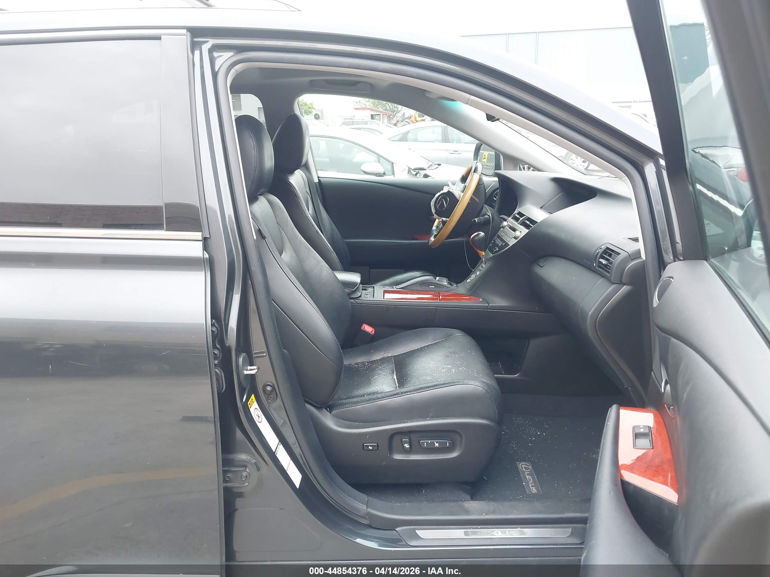 LEXUS RX image 5