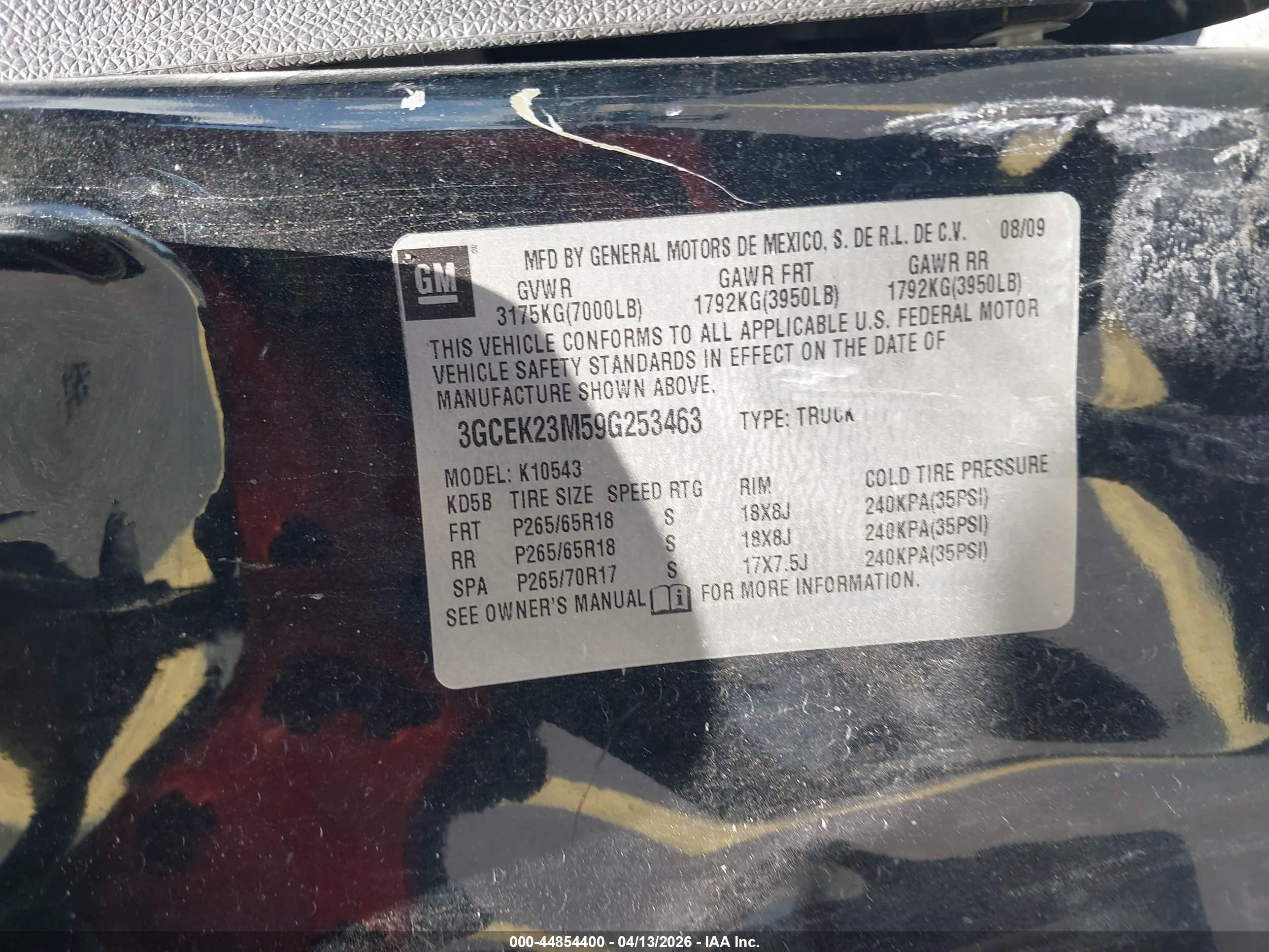CHEVROLET SILVERADO image 9