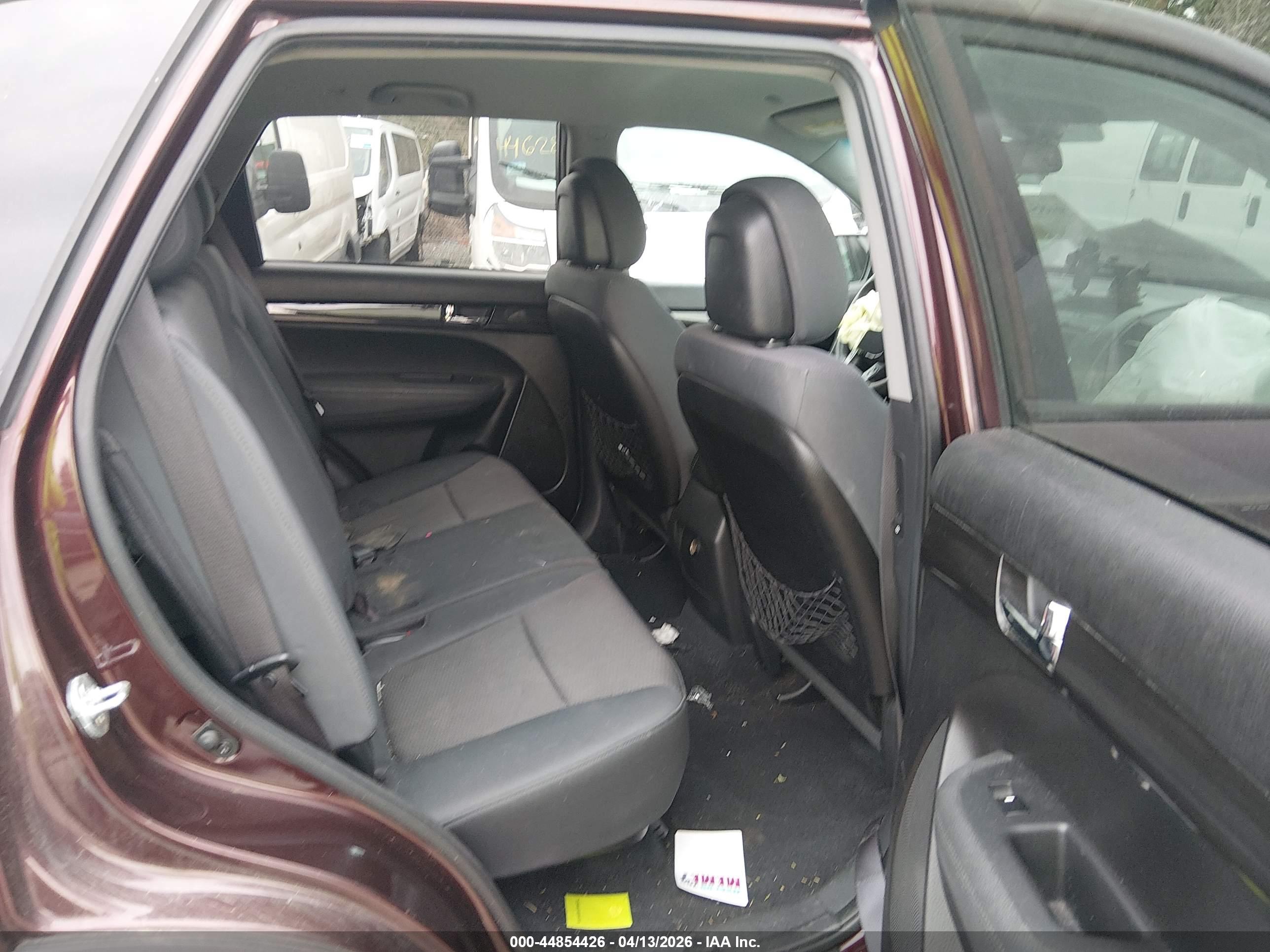 KIA SORENTO image 8
