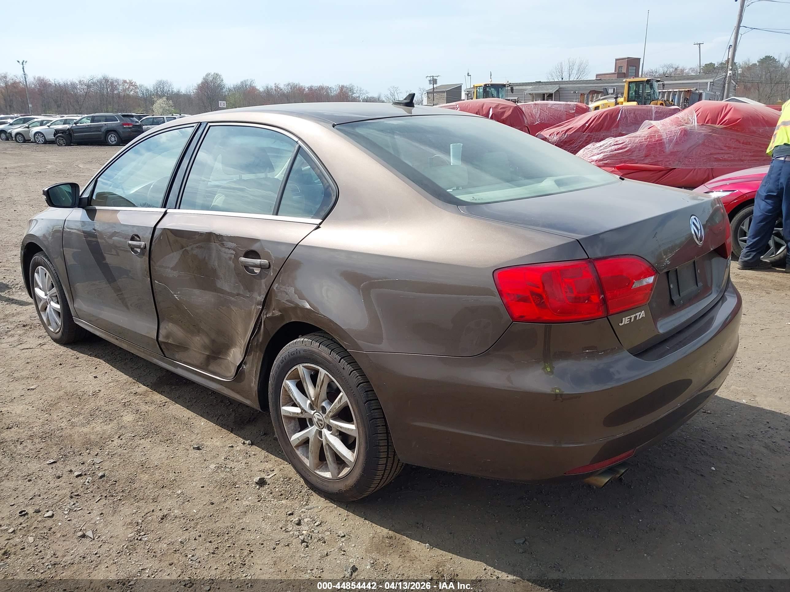 VOLKSWAGEN JETTA image 6
