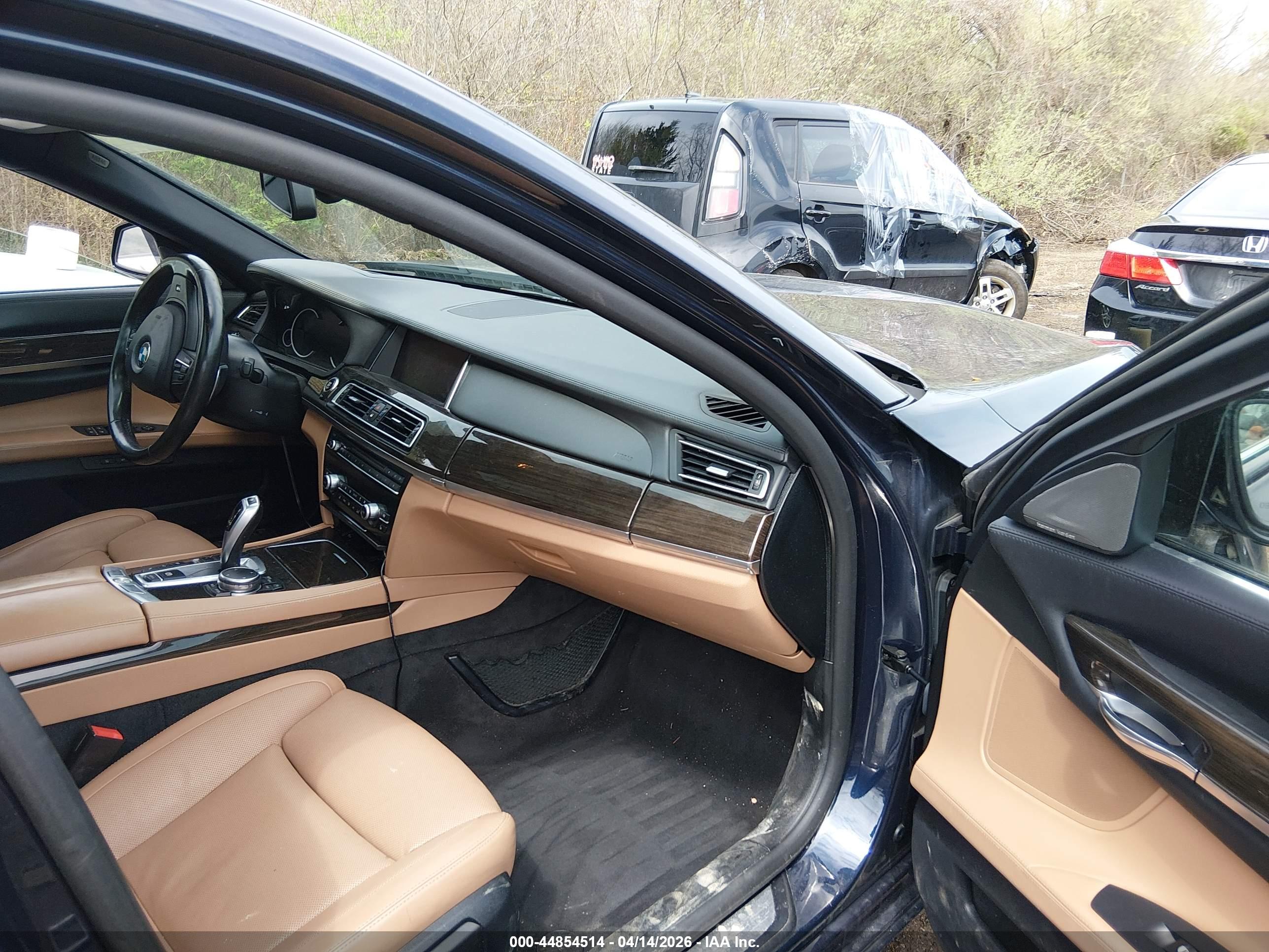BMW 740LI image 5