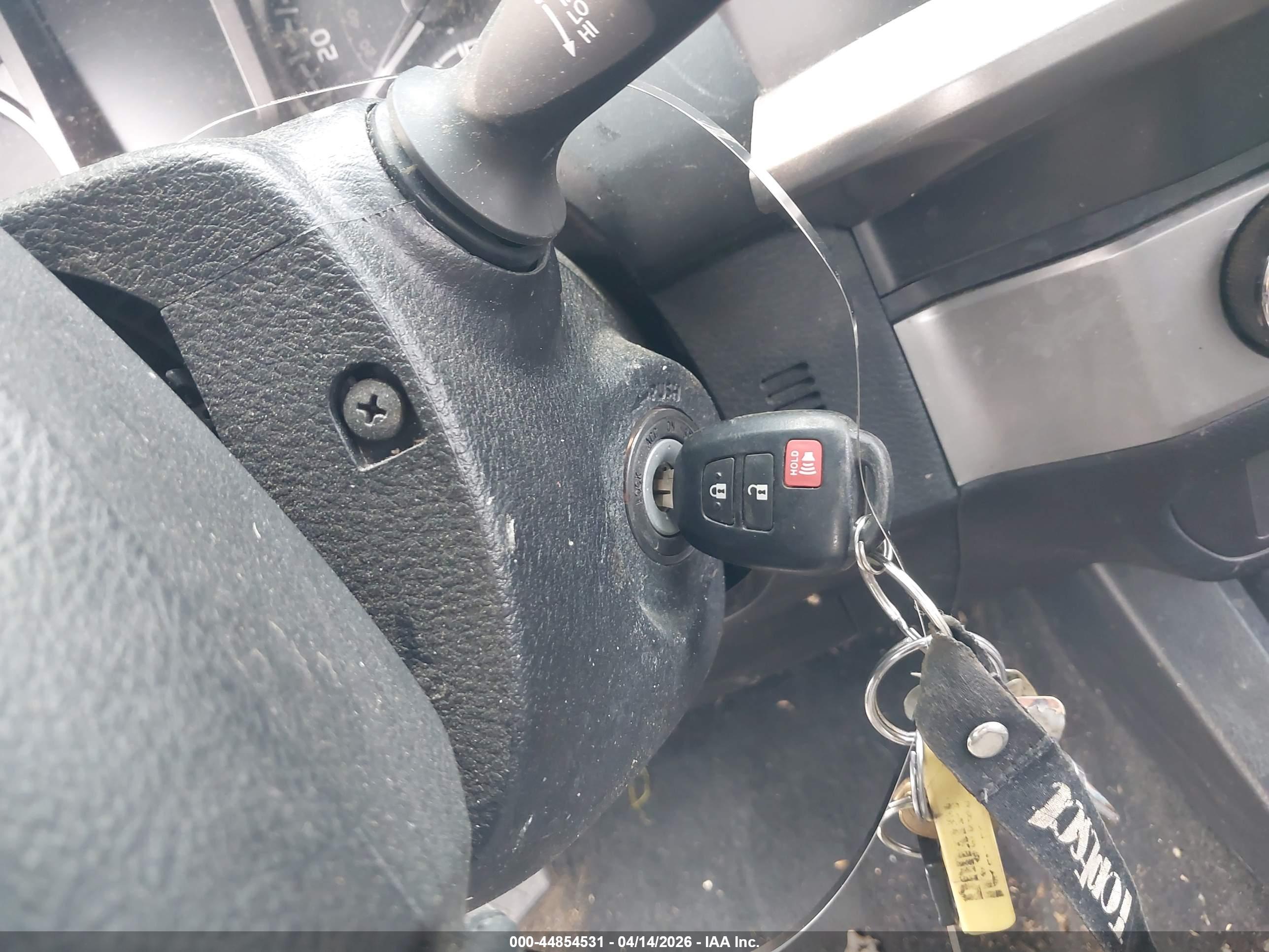 TOYOTA TACOMA image 11