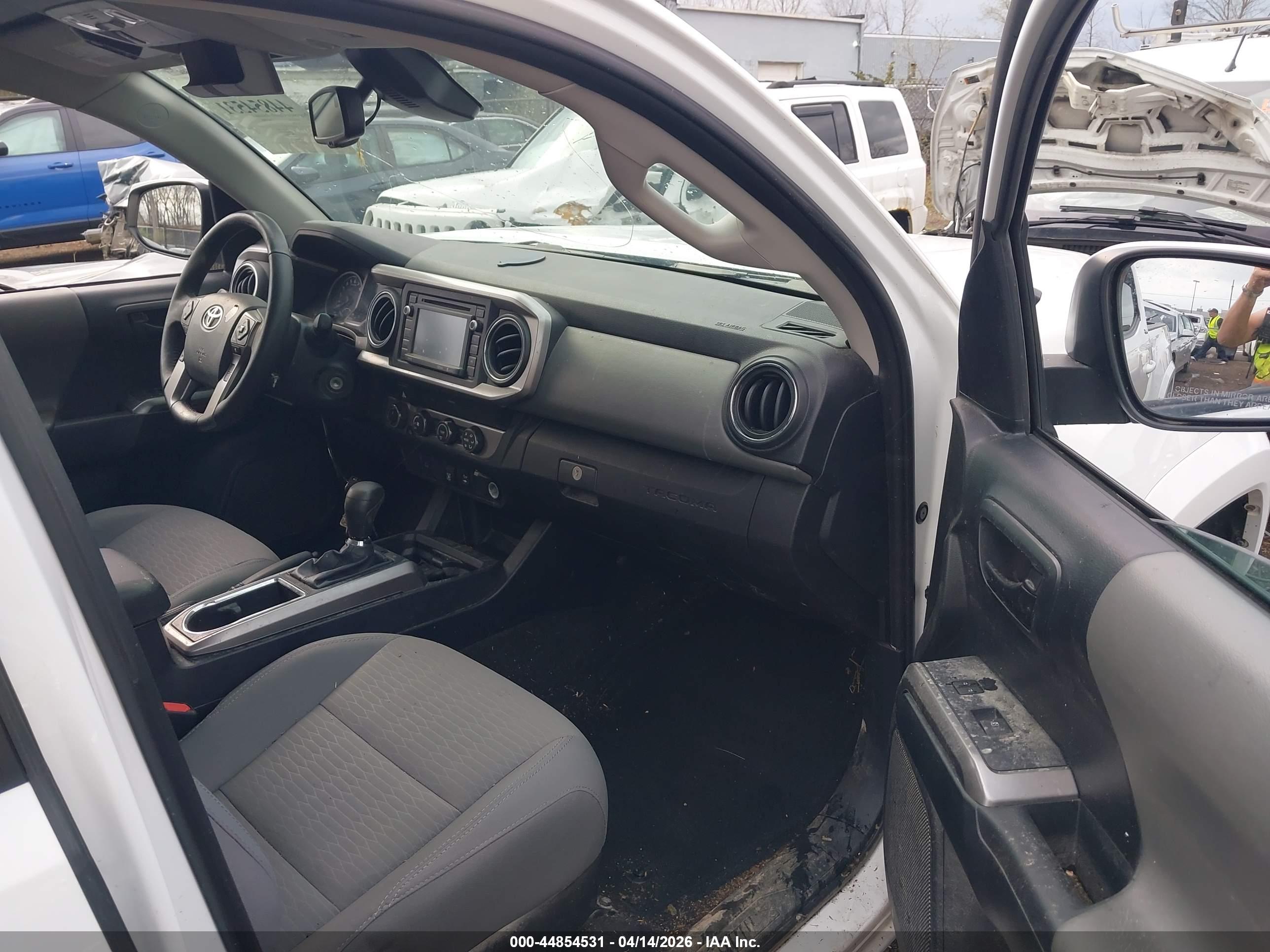 TOYOTA TACOMA image 5