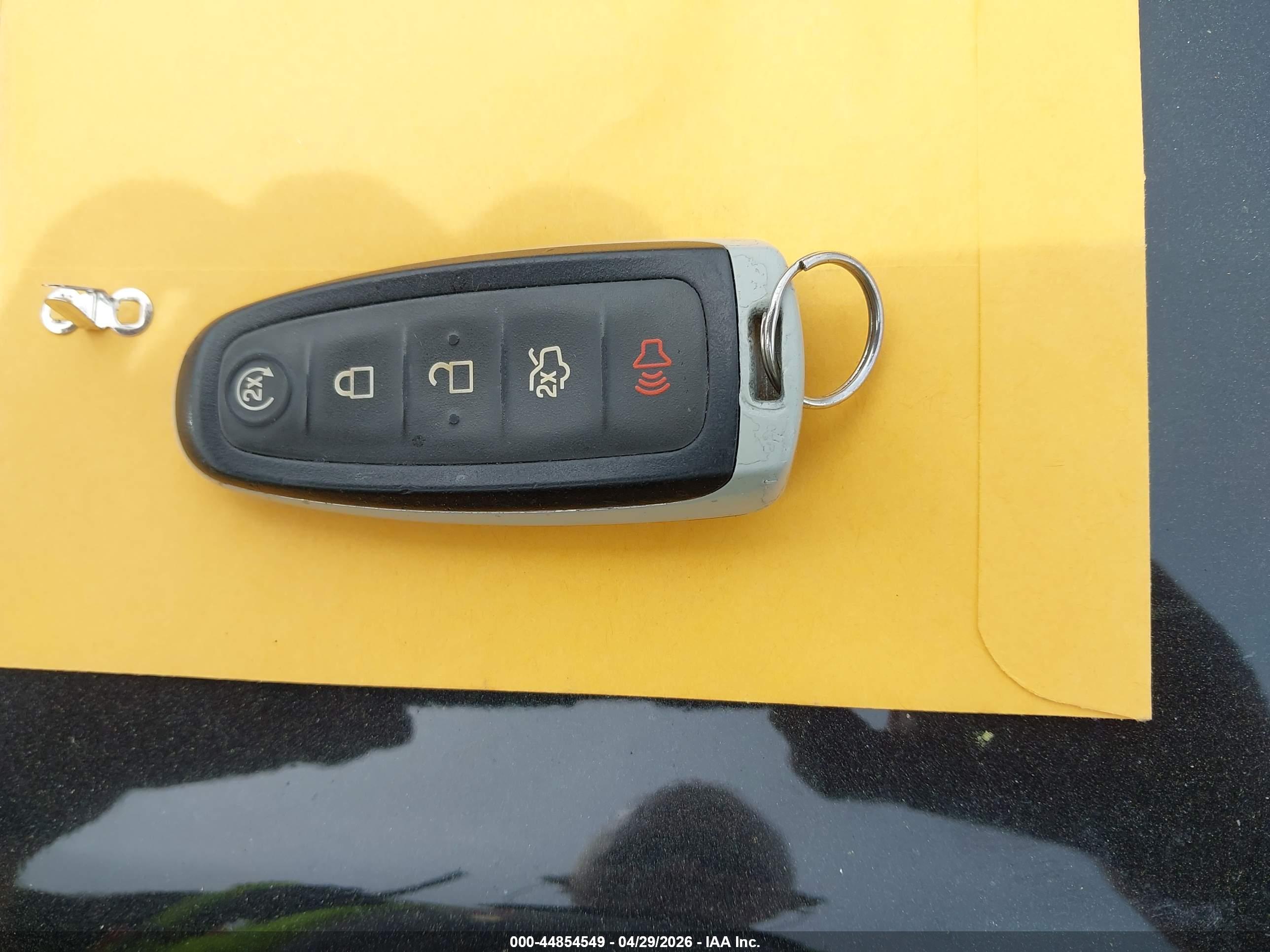 FORD ESCAPE image 11