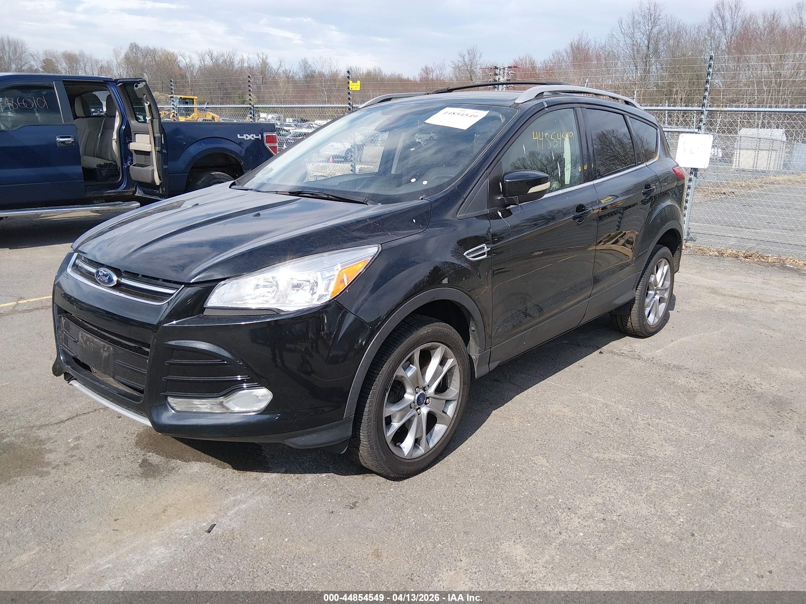 FORD ESCAPE image 2