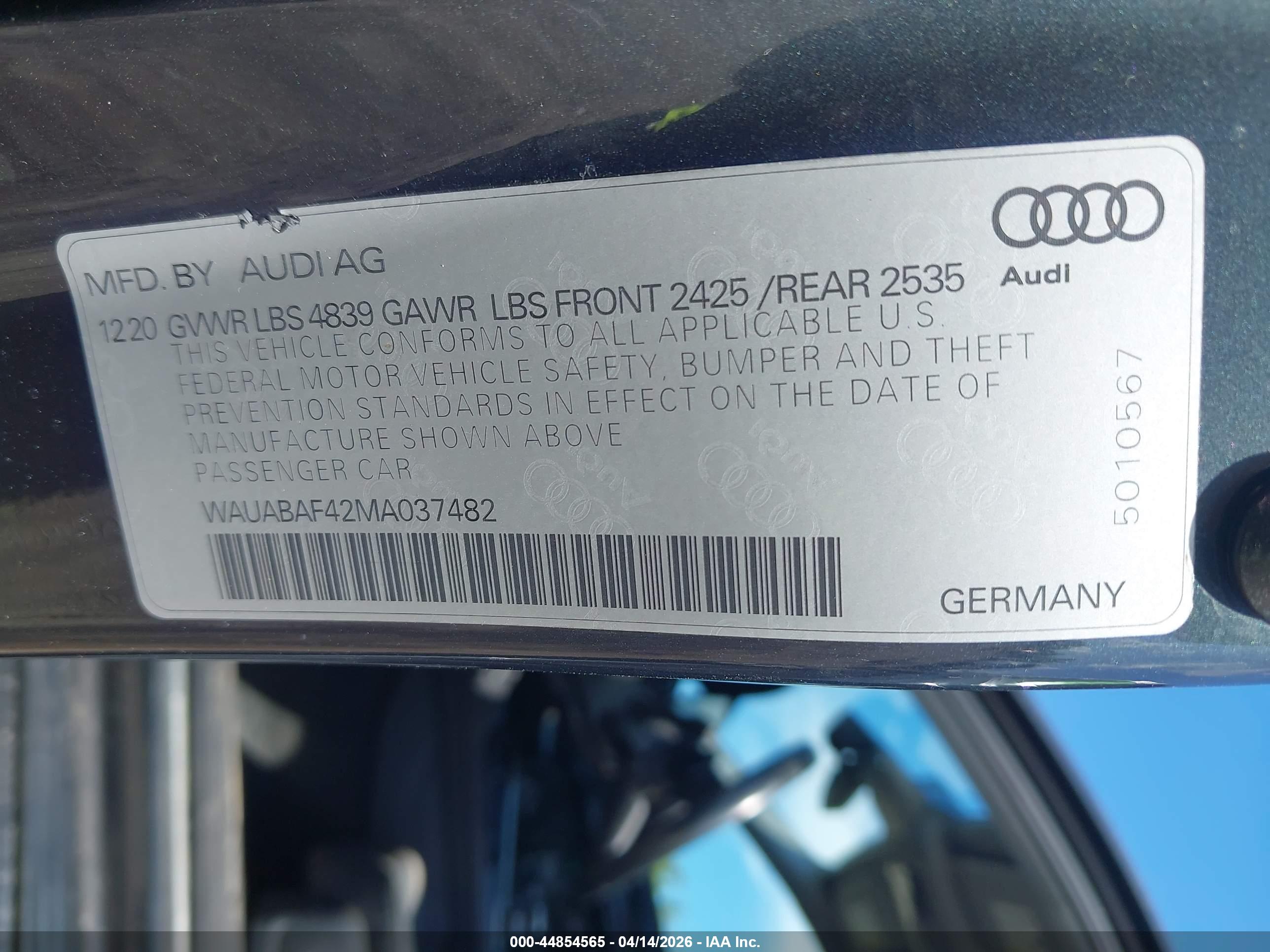 AUDI A4 image 9