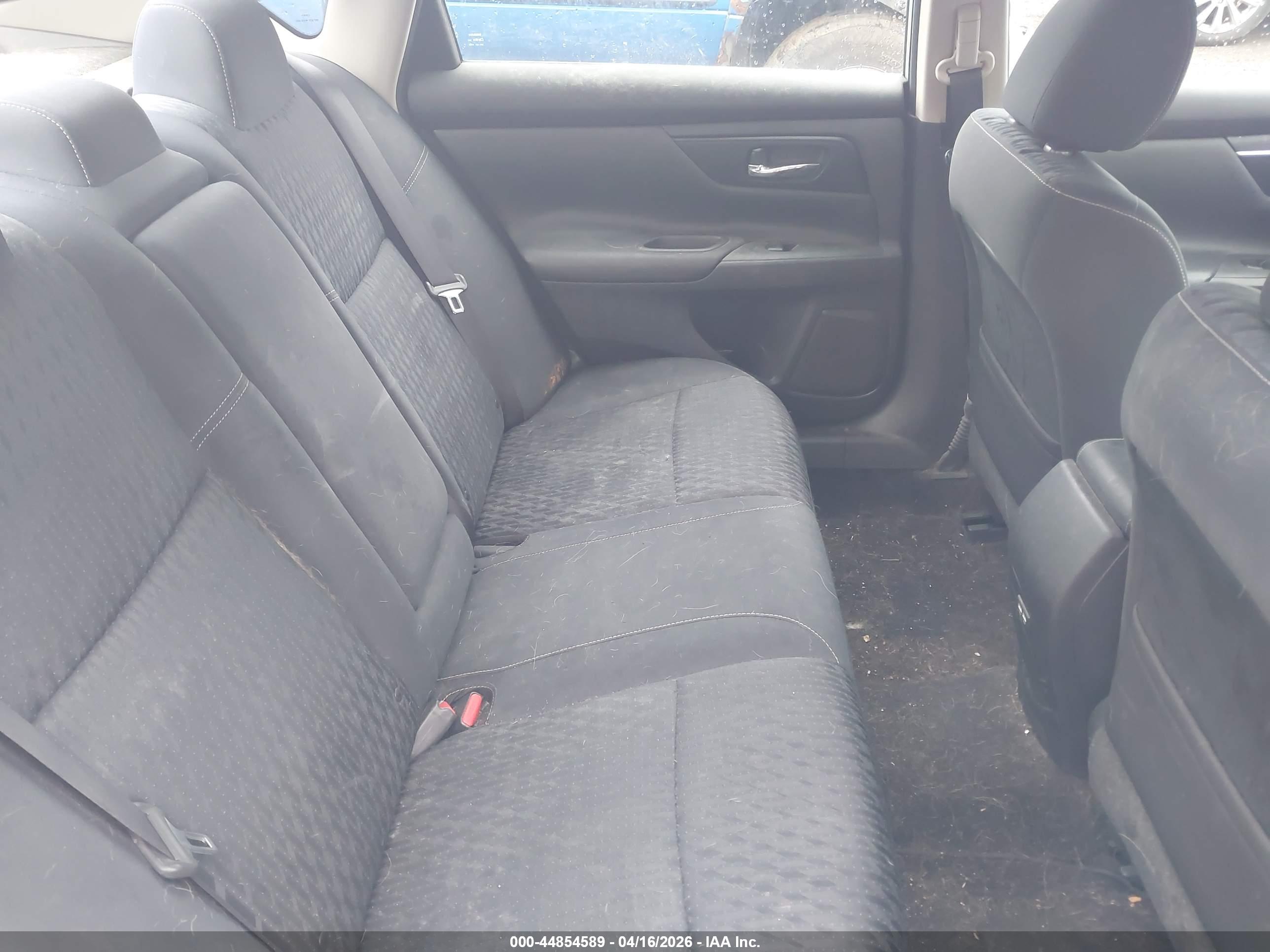 NISSAN ALTIMA image 8
