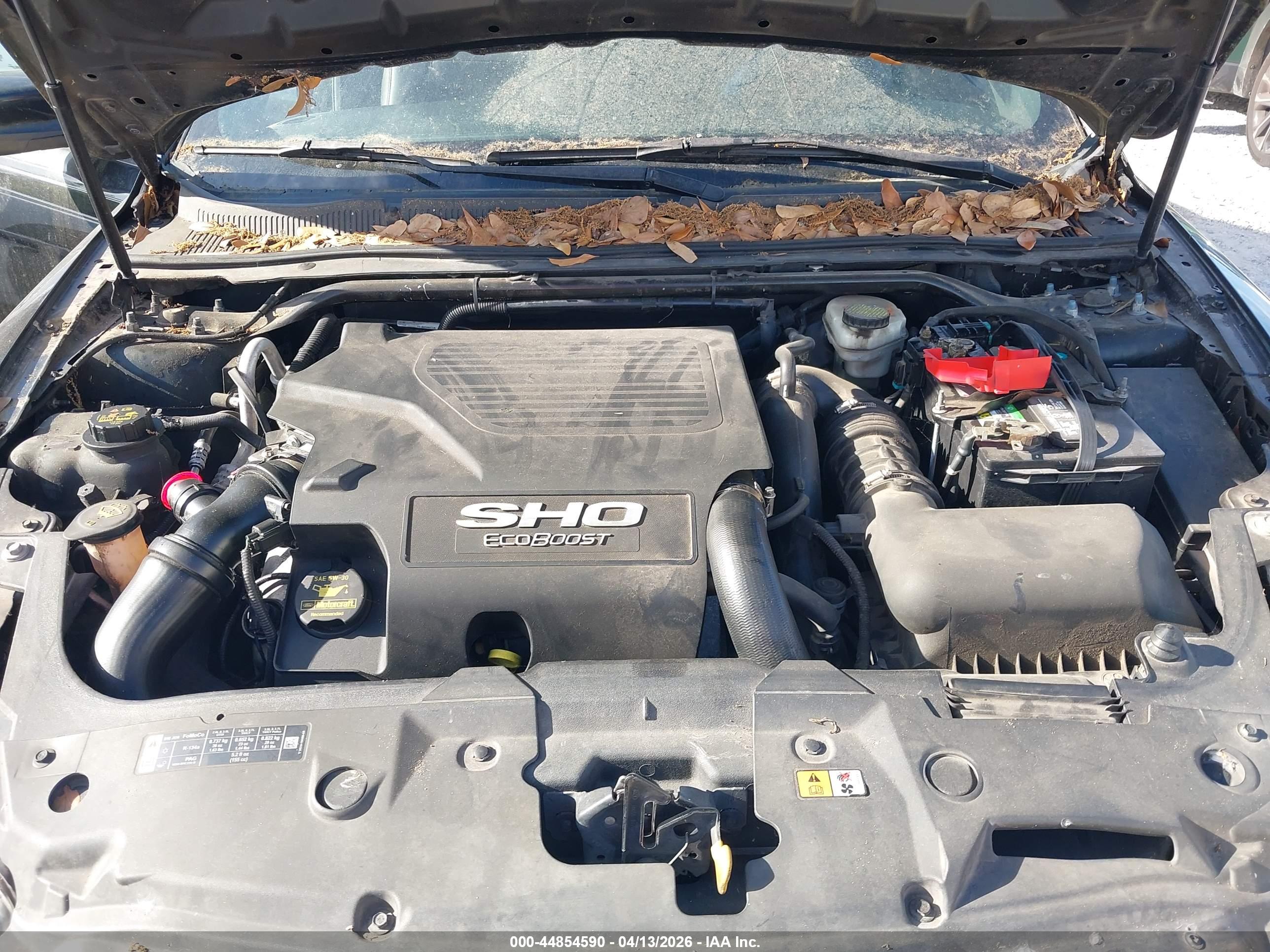 FORD TAURUS image 10