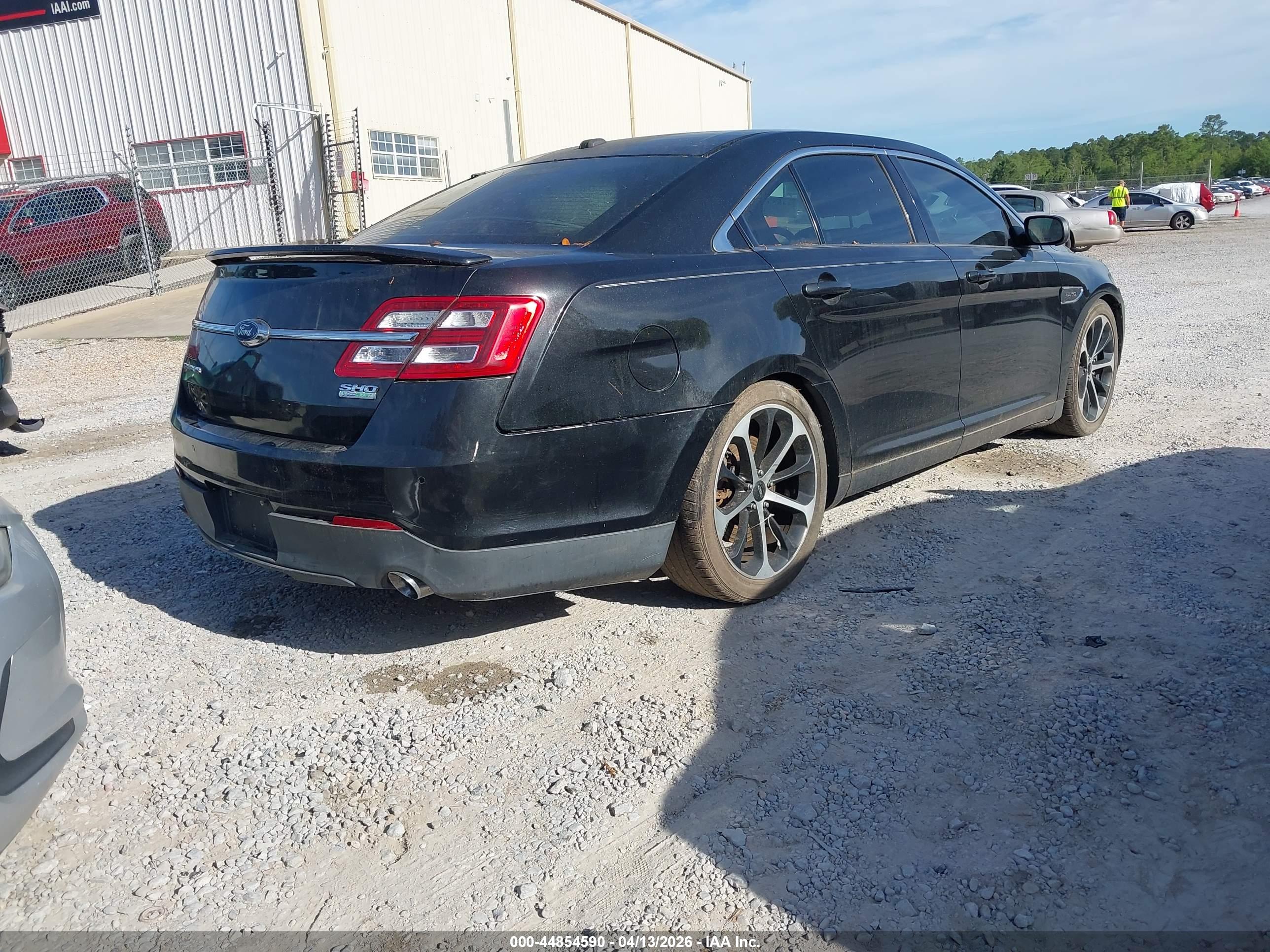 FORD TAURUS image 4