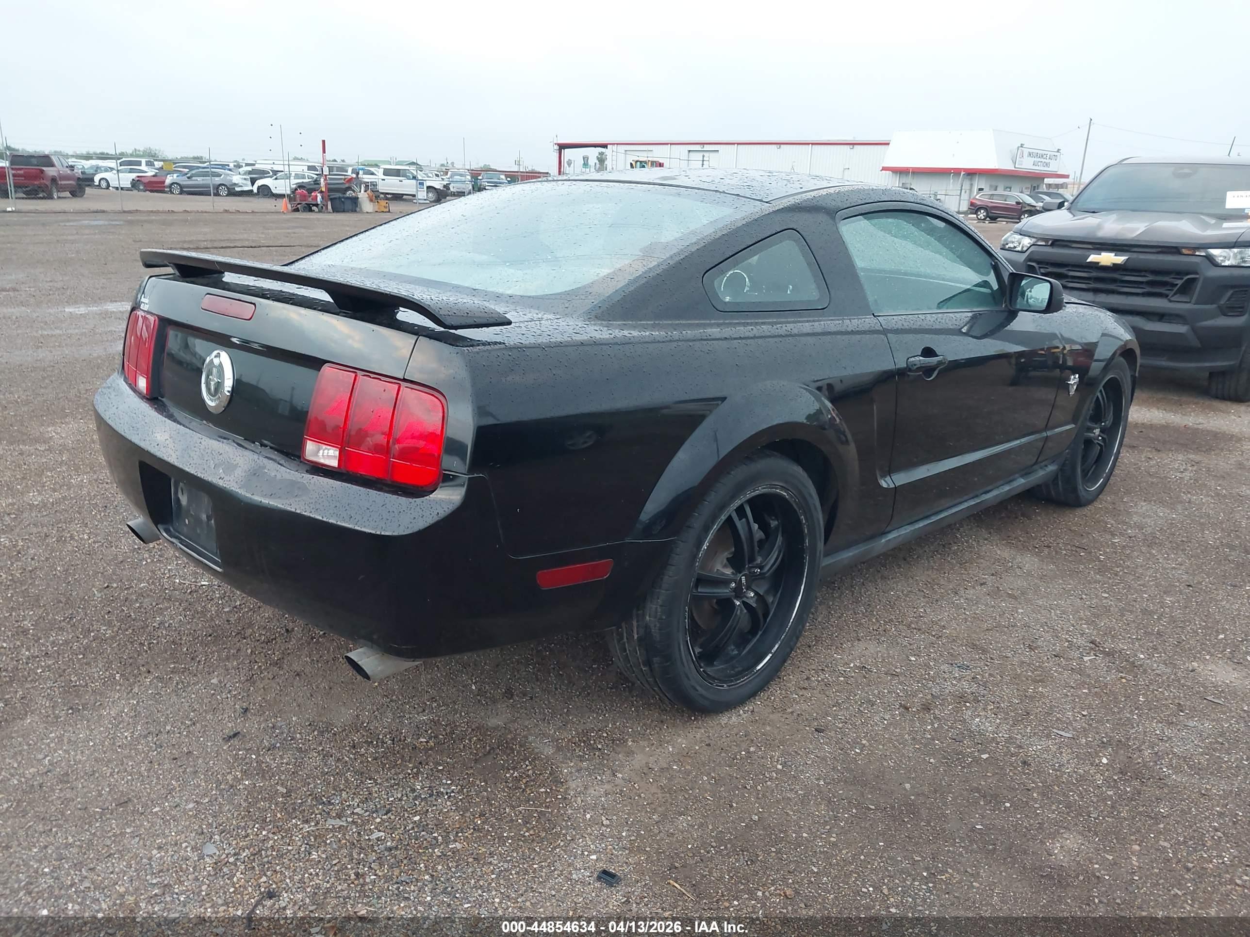 FORD MUSTANG image 4