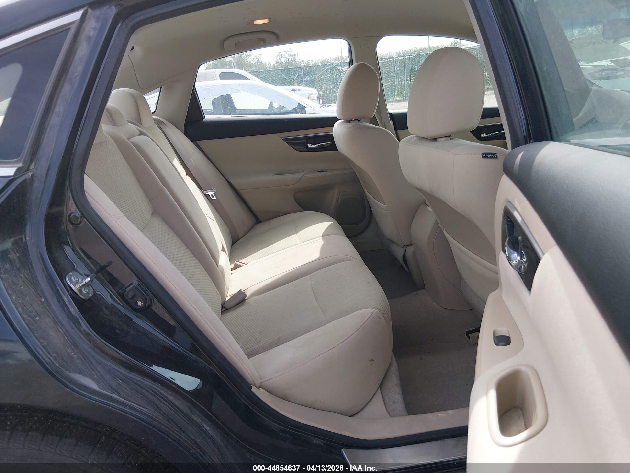 NISSAN ALTIMA image 8
