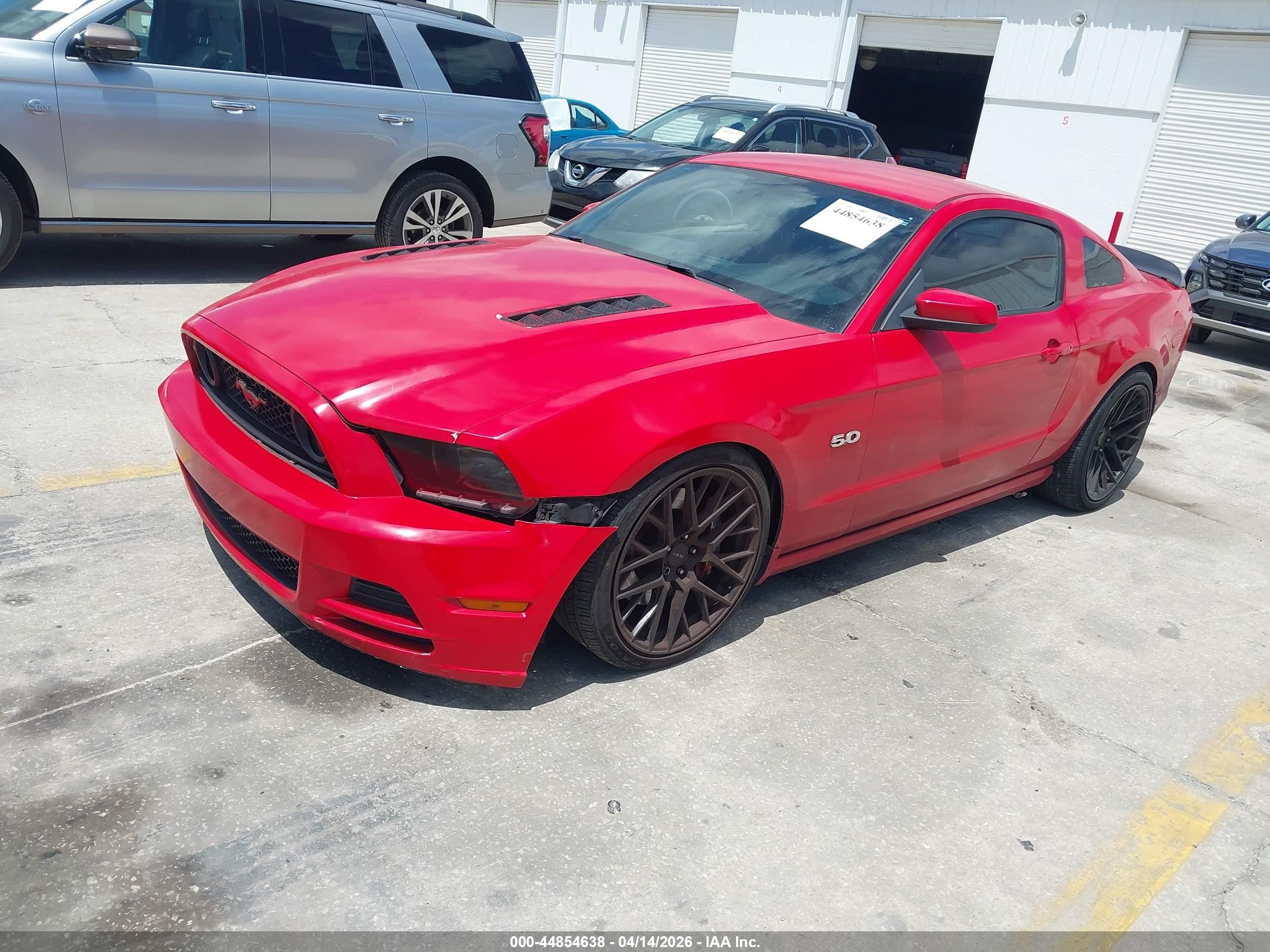 FORD MUSTANG image 2