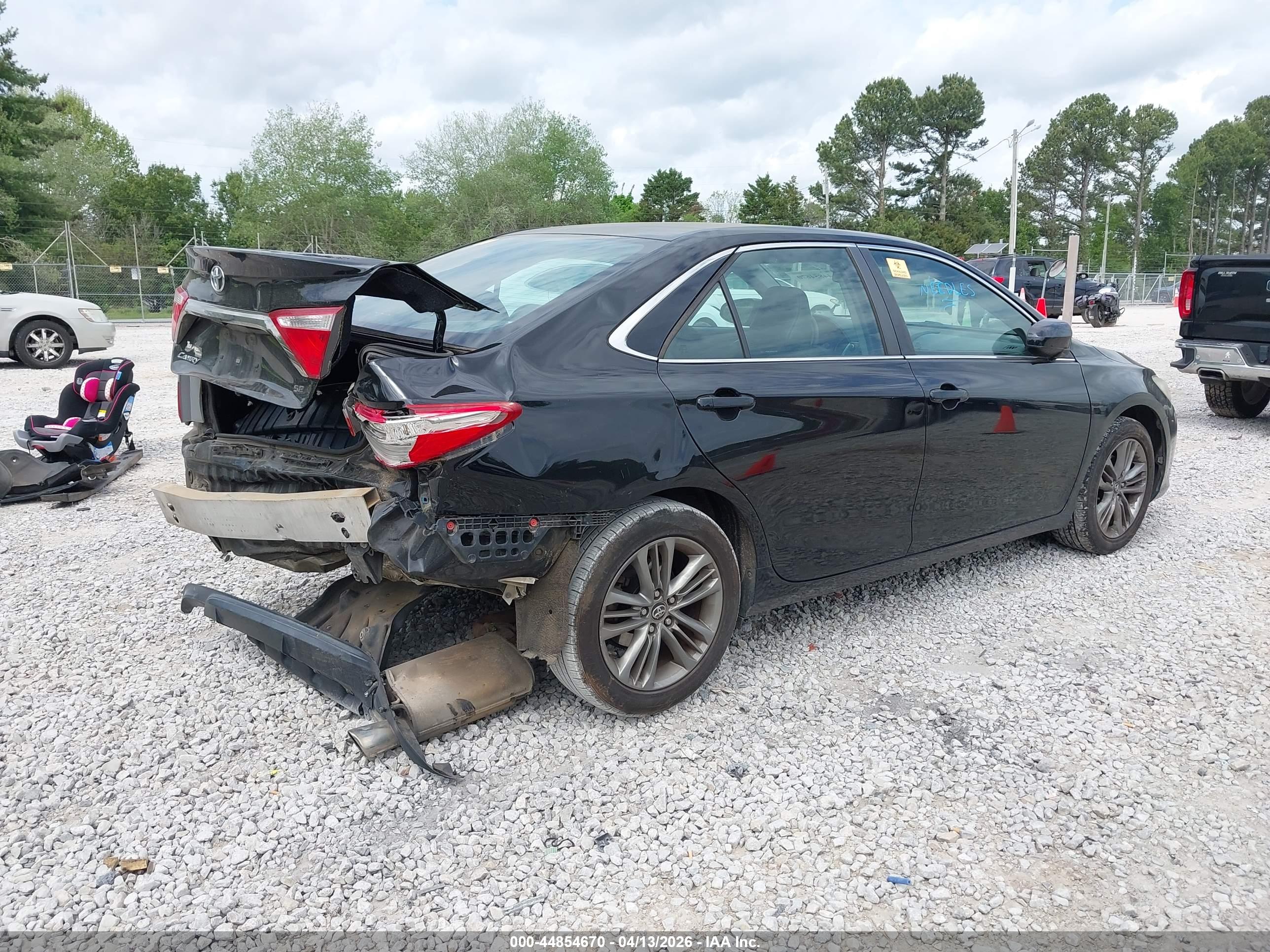 TOYOTA CAMRY image 4