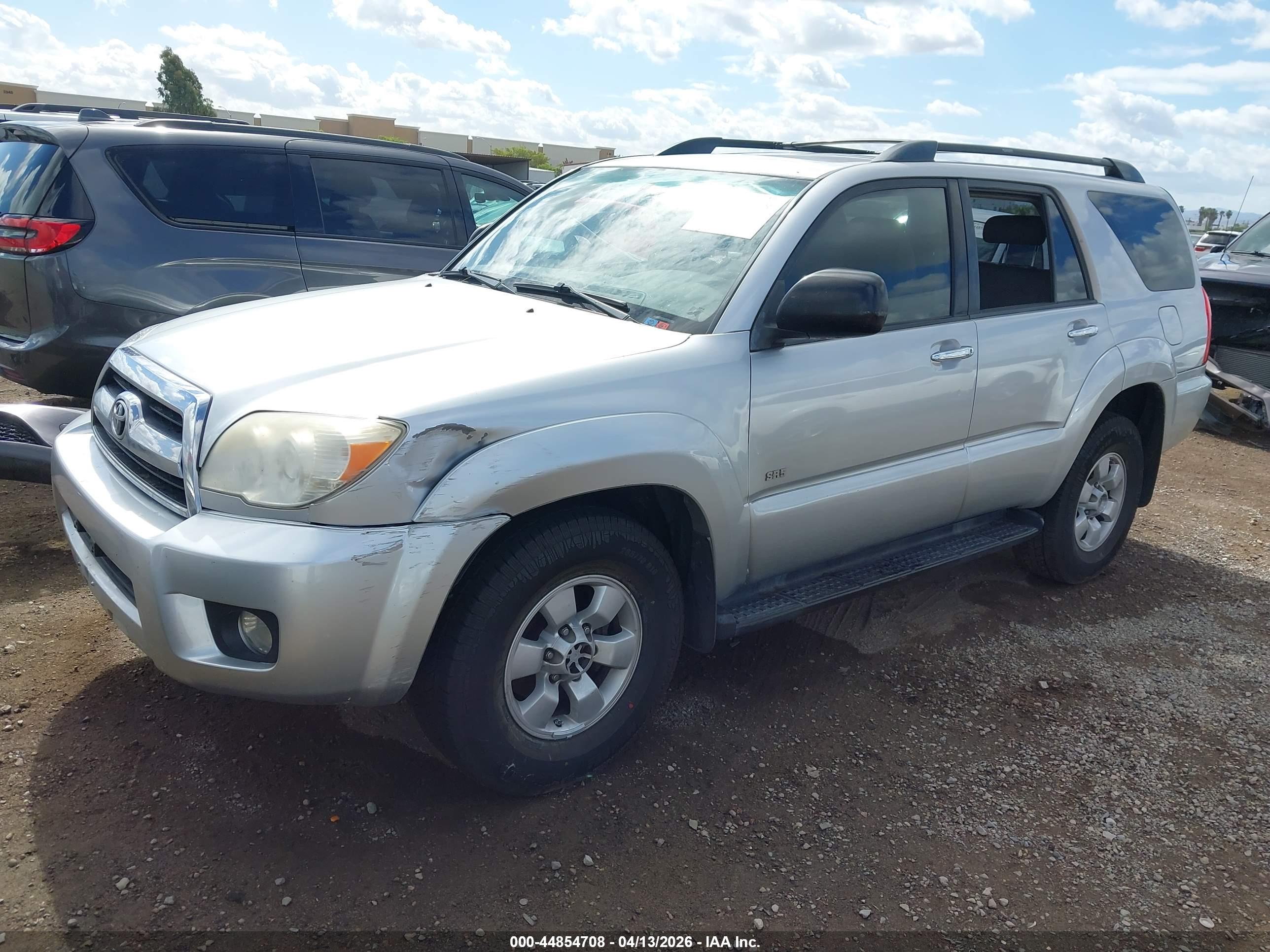 TOYOTA 4RUNNER image 2