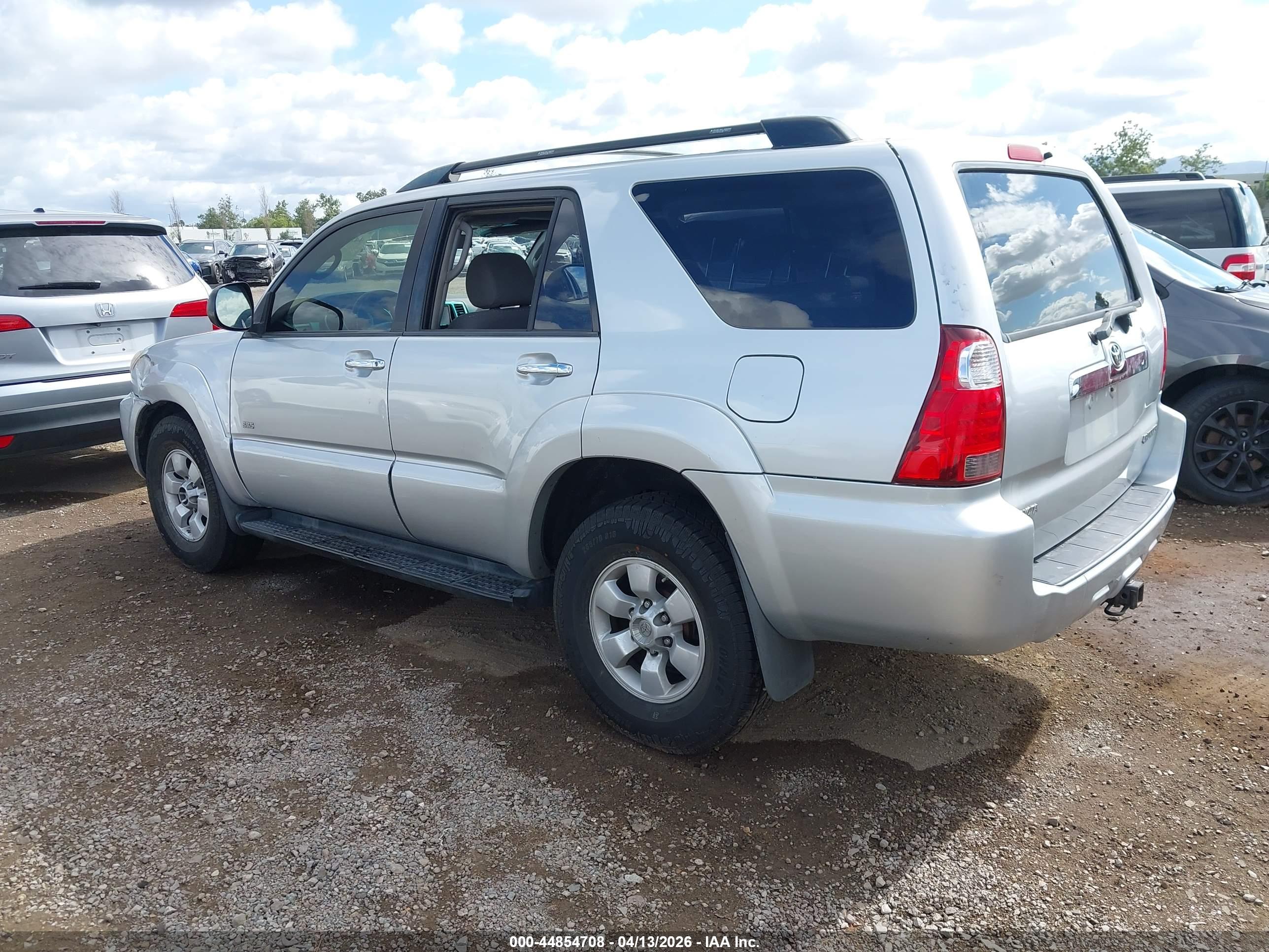 TOYOTA 4RUNNER image 3