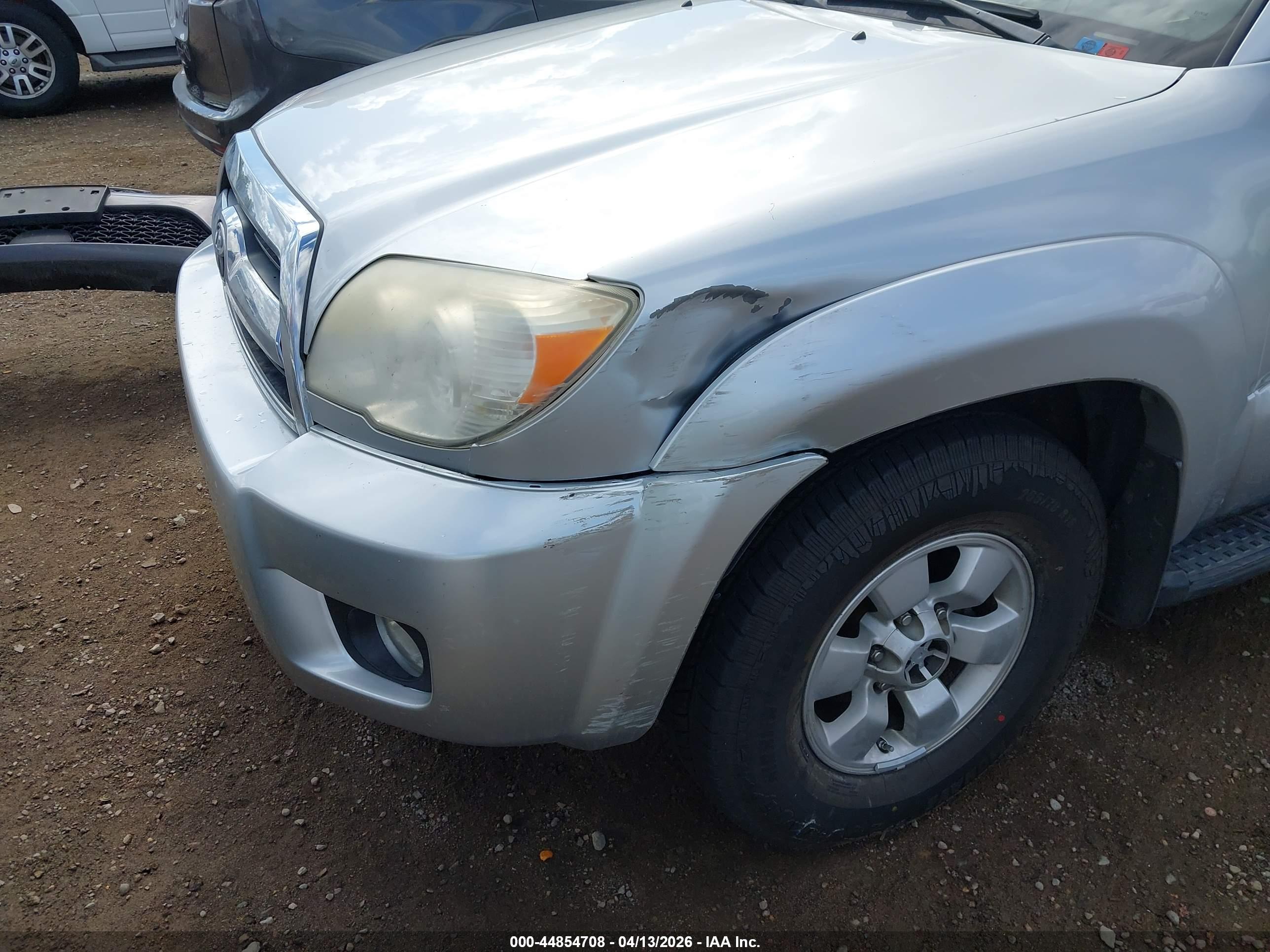 TOYOTA 4RUNNER image 6