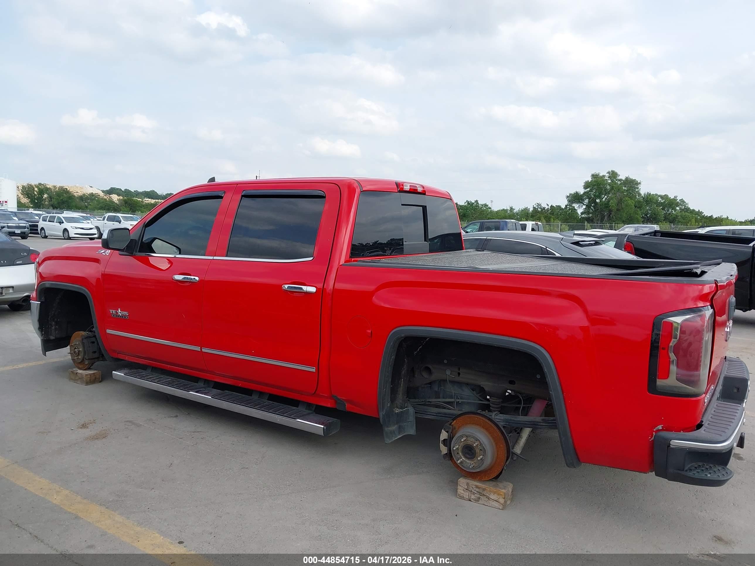 GMC SIERRA image 6