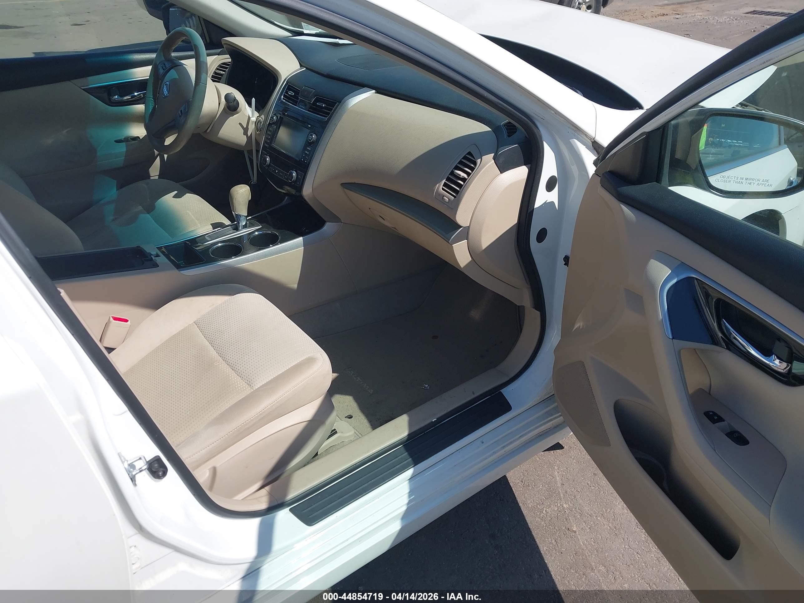 NISSAN ALTIMA image 5