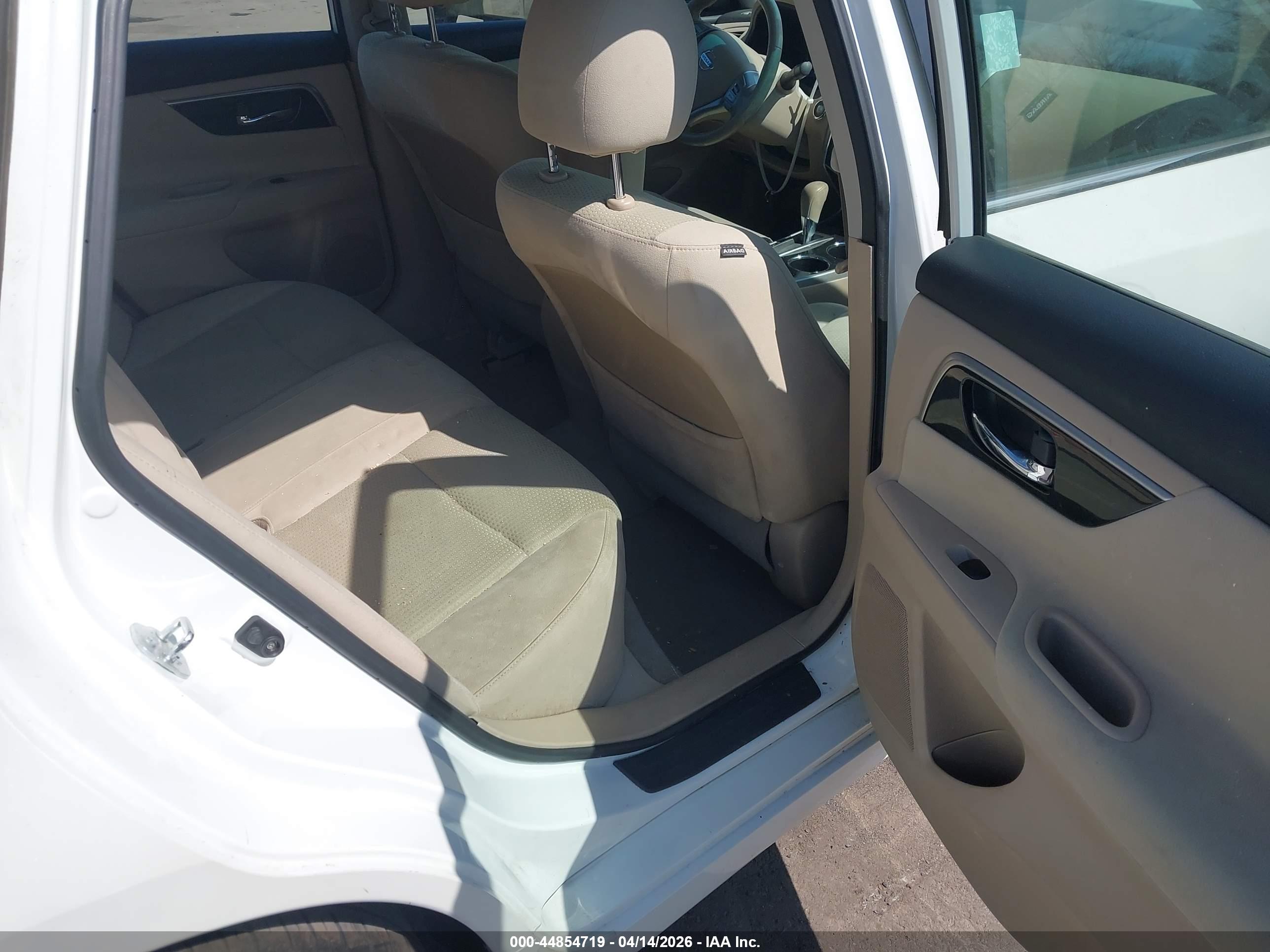 NISSAN ALTIMA image 8
