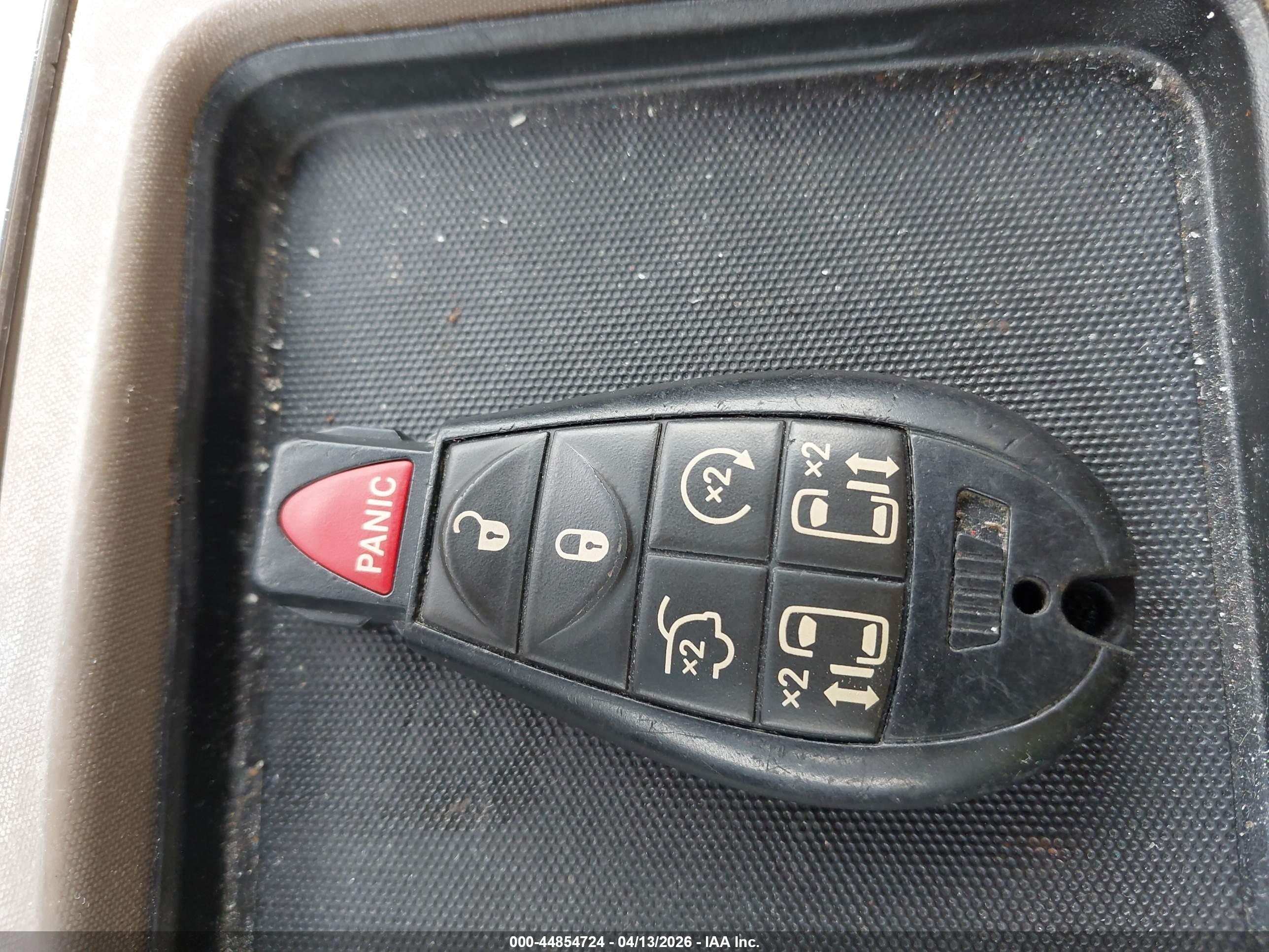 CHRYSLER TOWN image 11