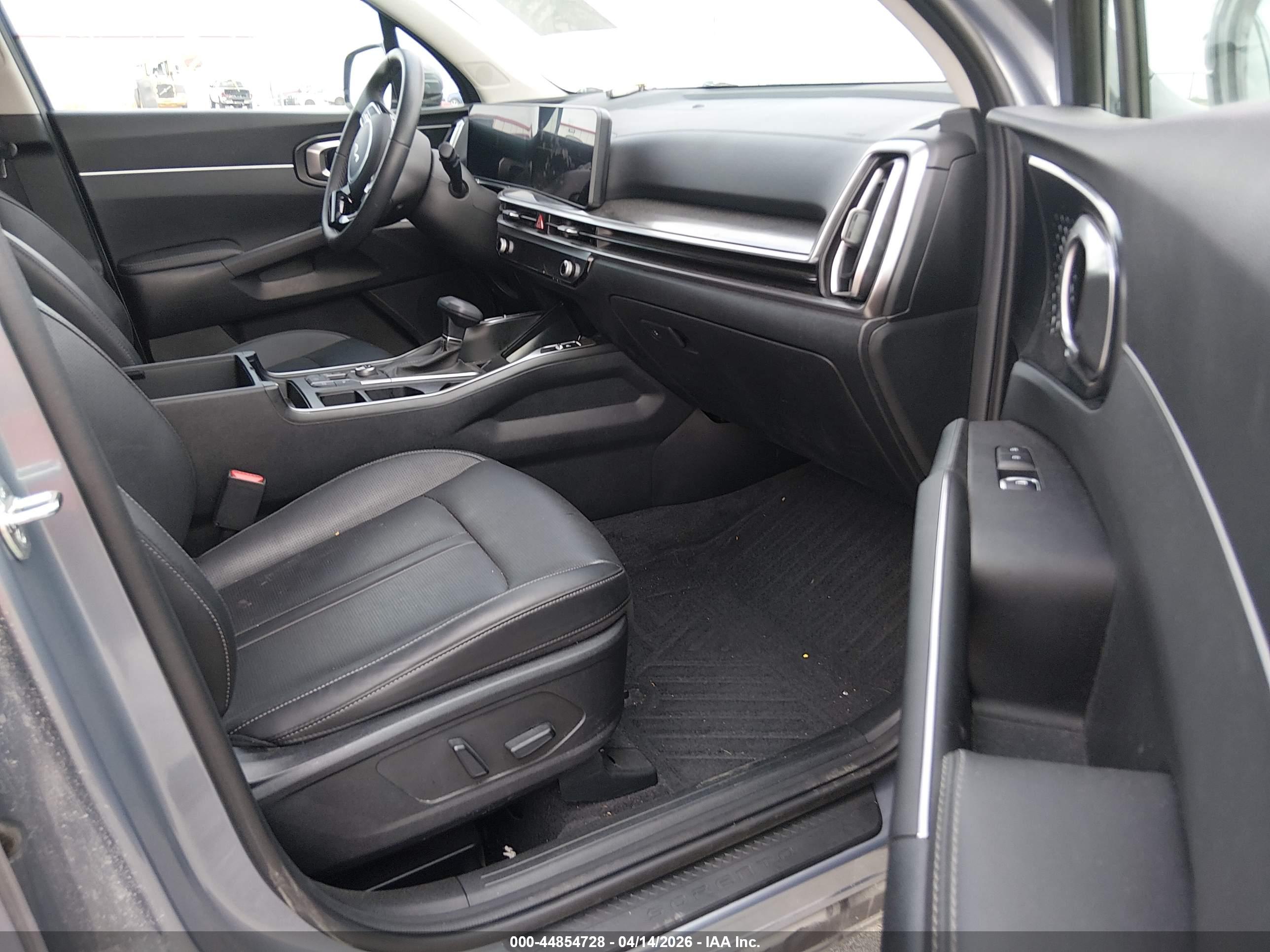 KIA SORENTO image 5
