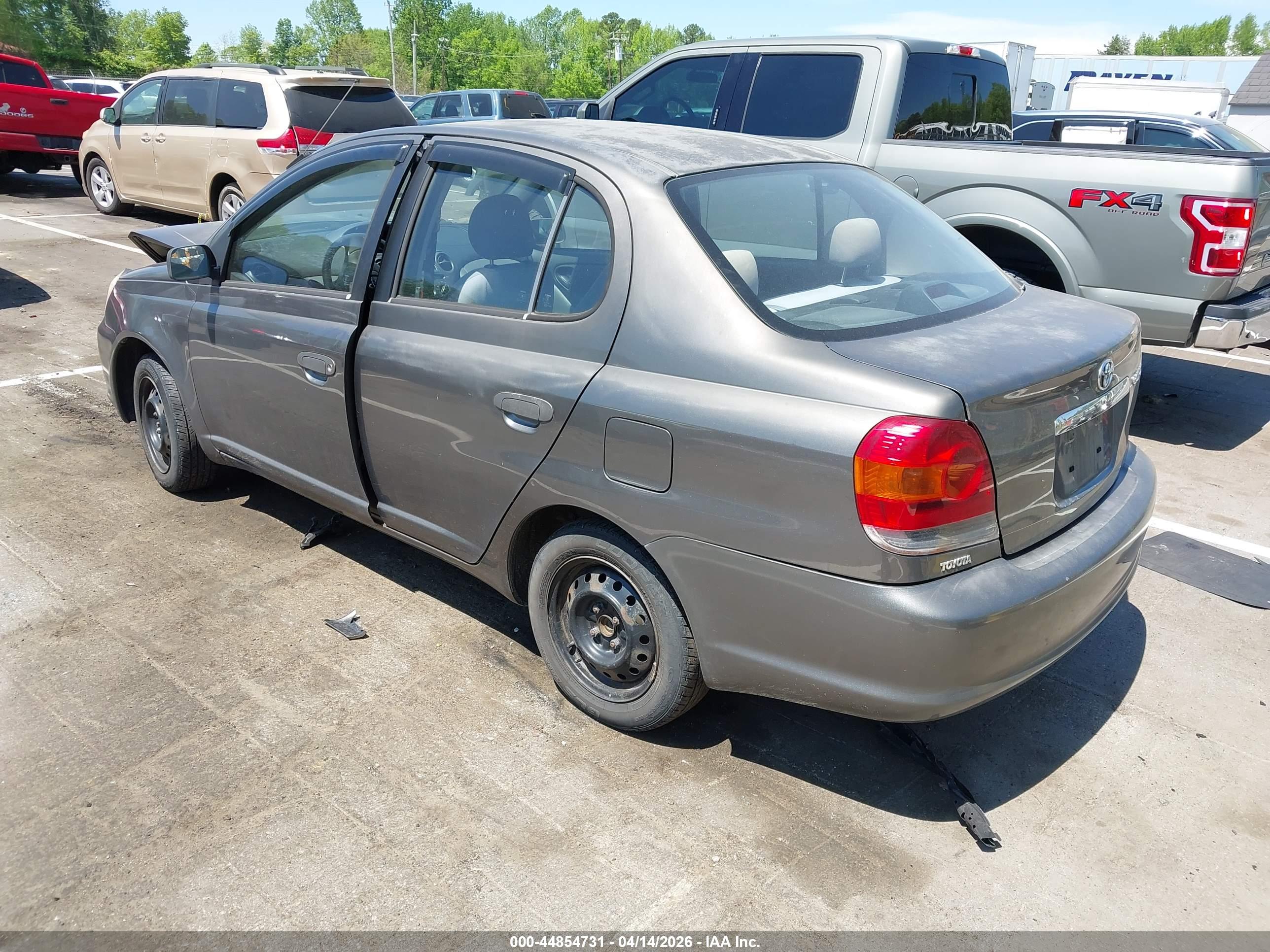 TOYOTA ECHO image 3