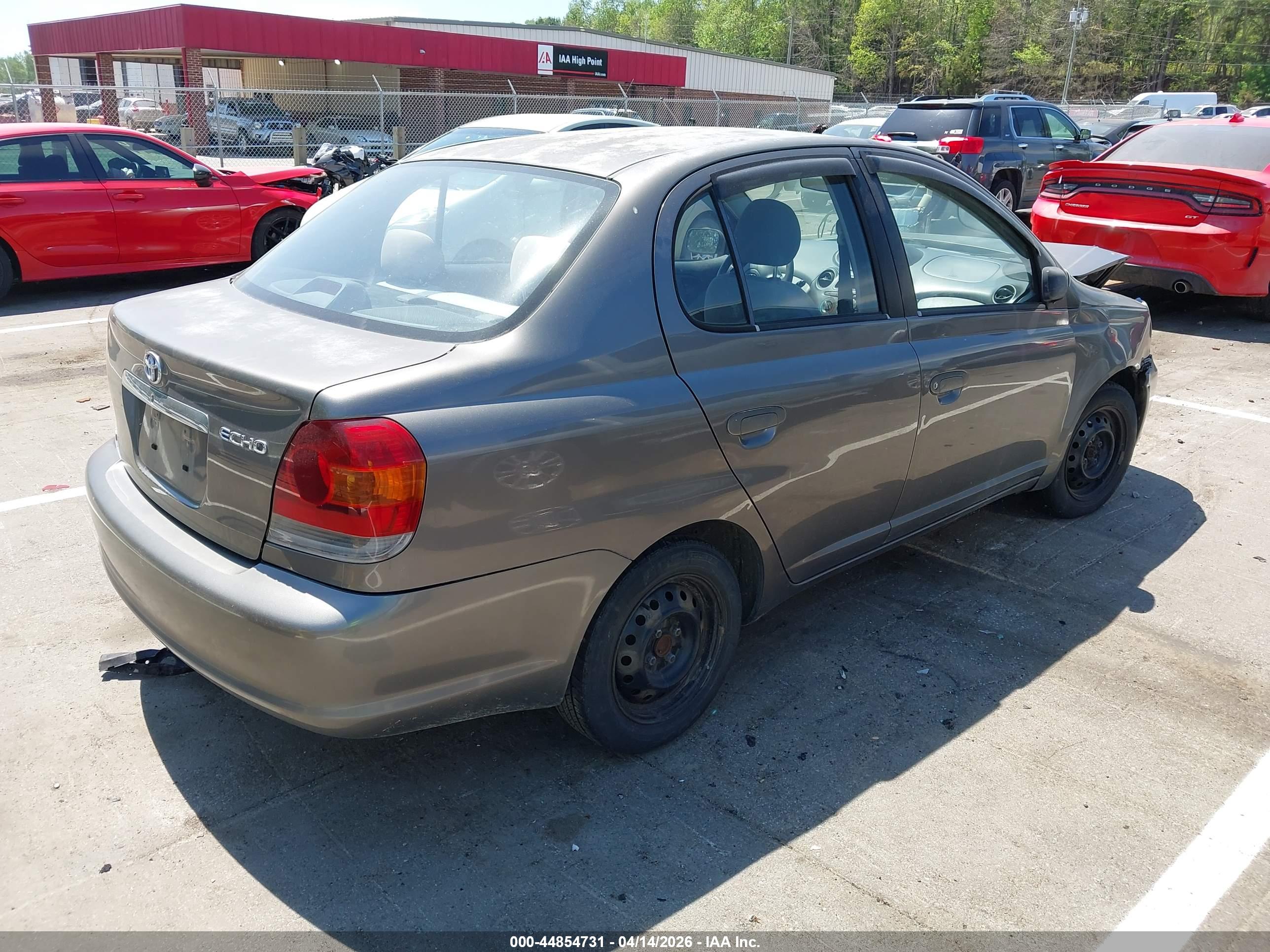 TOYOTA ECHO image 4