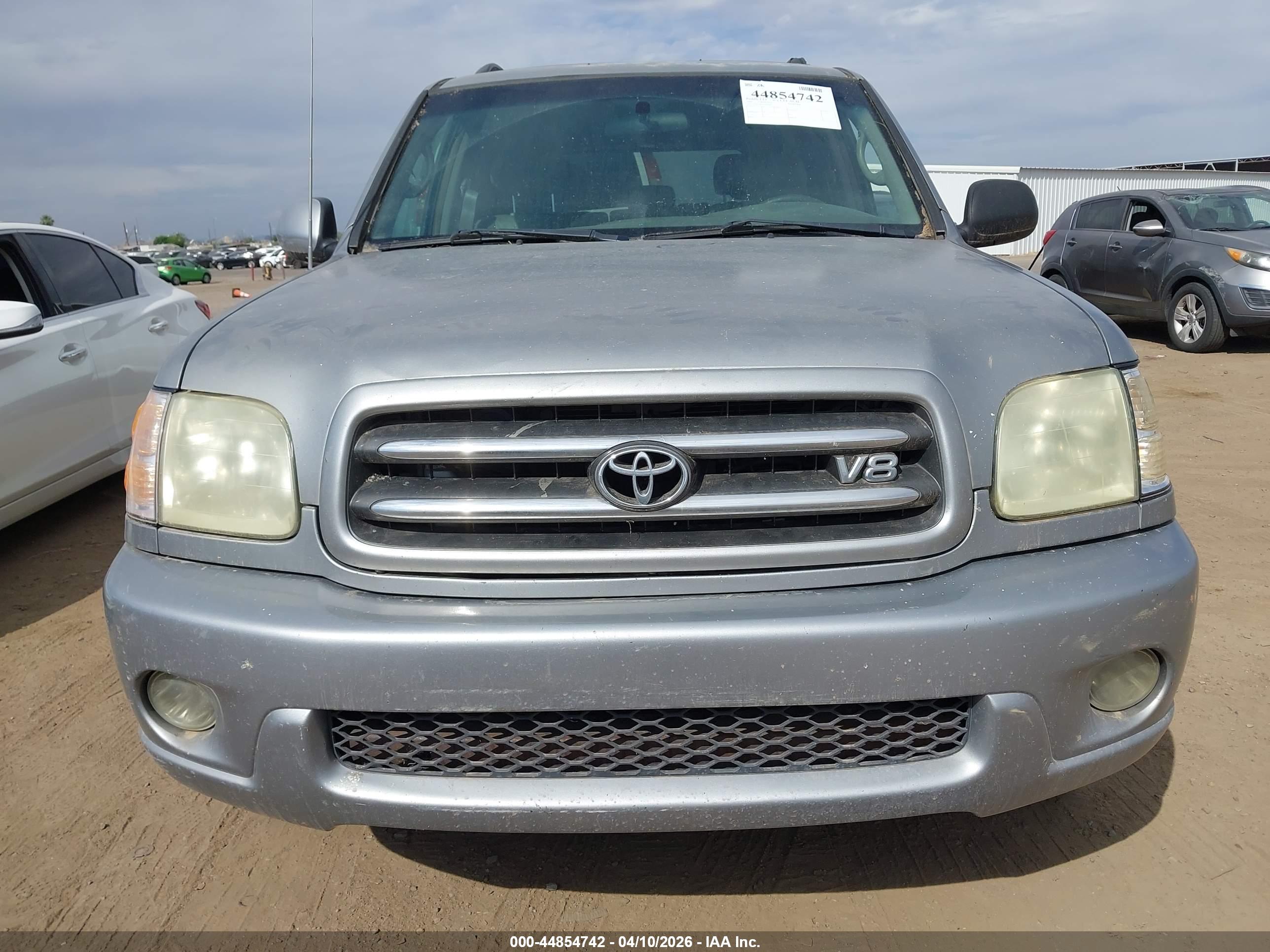 TOYOTA SEQUOIA image 6