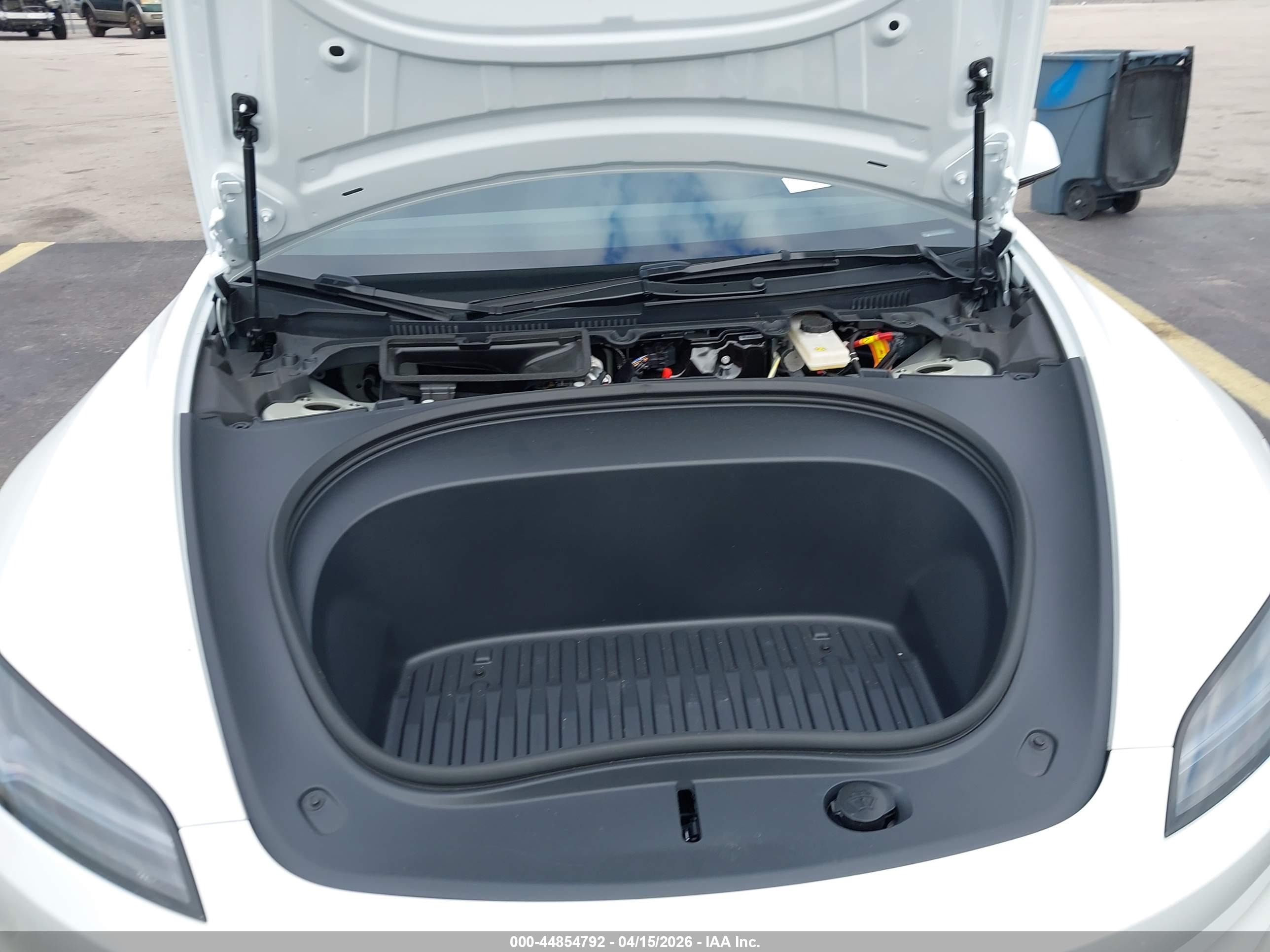 TESLA MODEL image 10