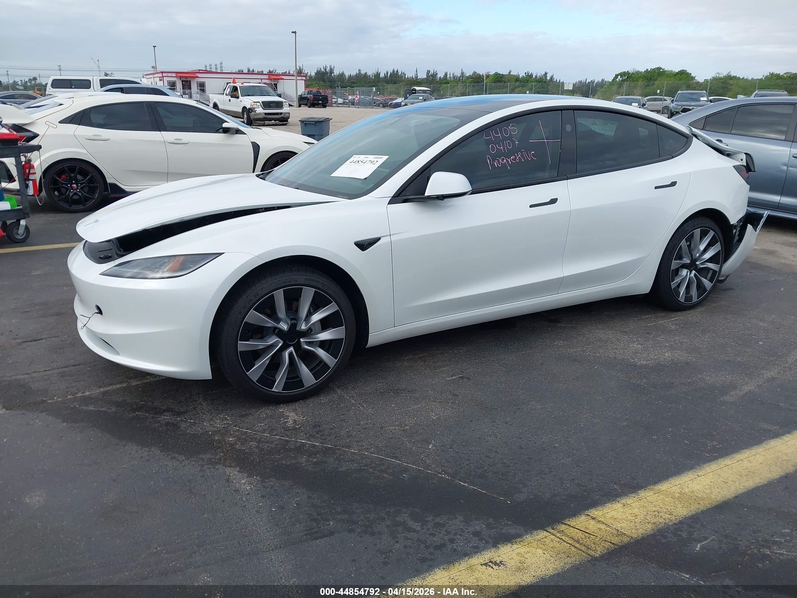 TESLA MODEL image 2
