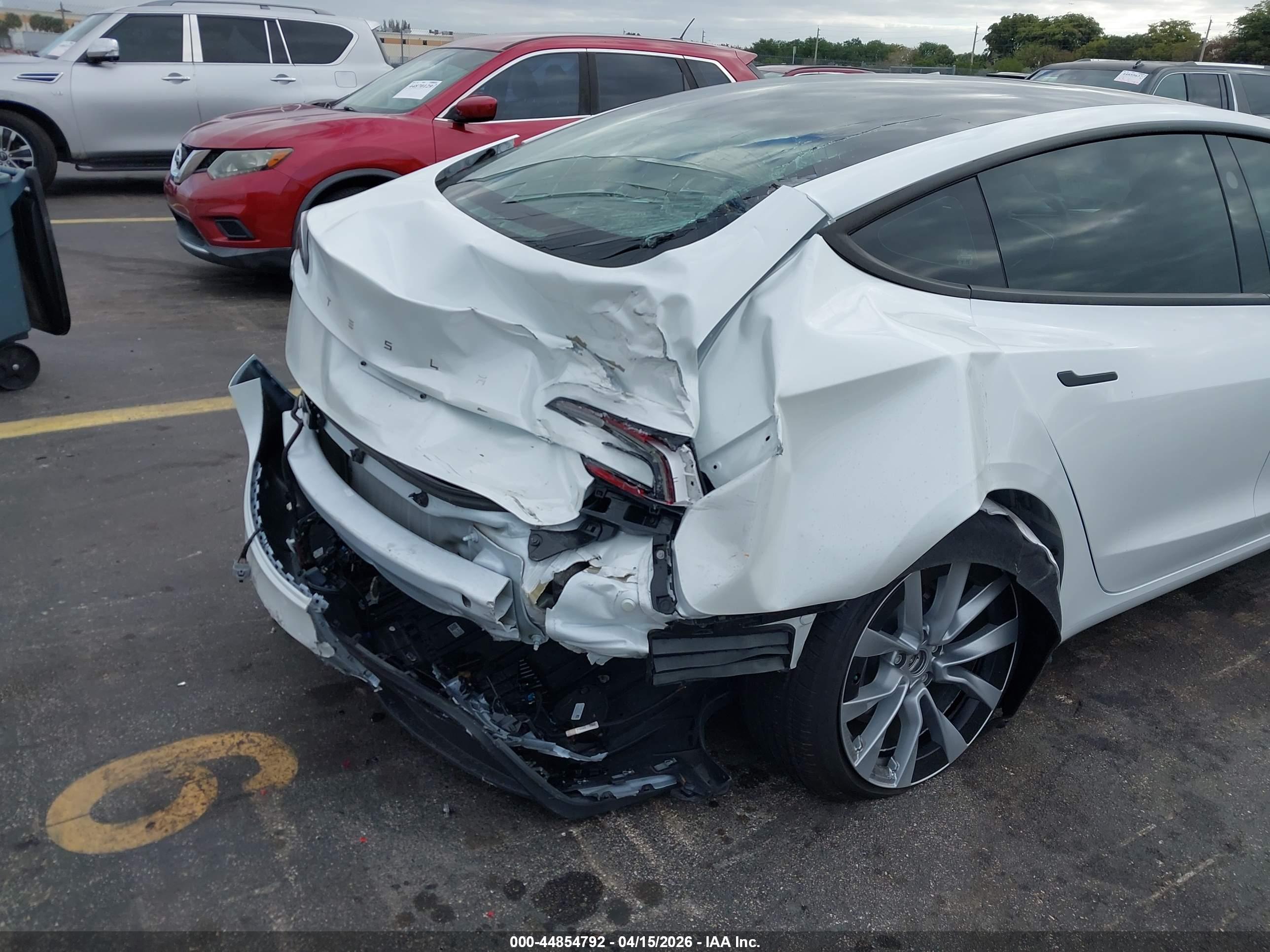 TESLA MODEL image 6