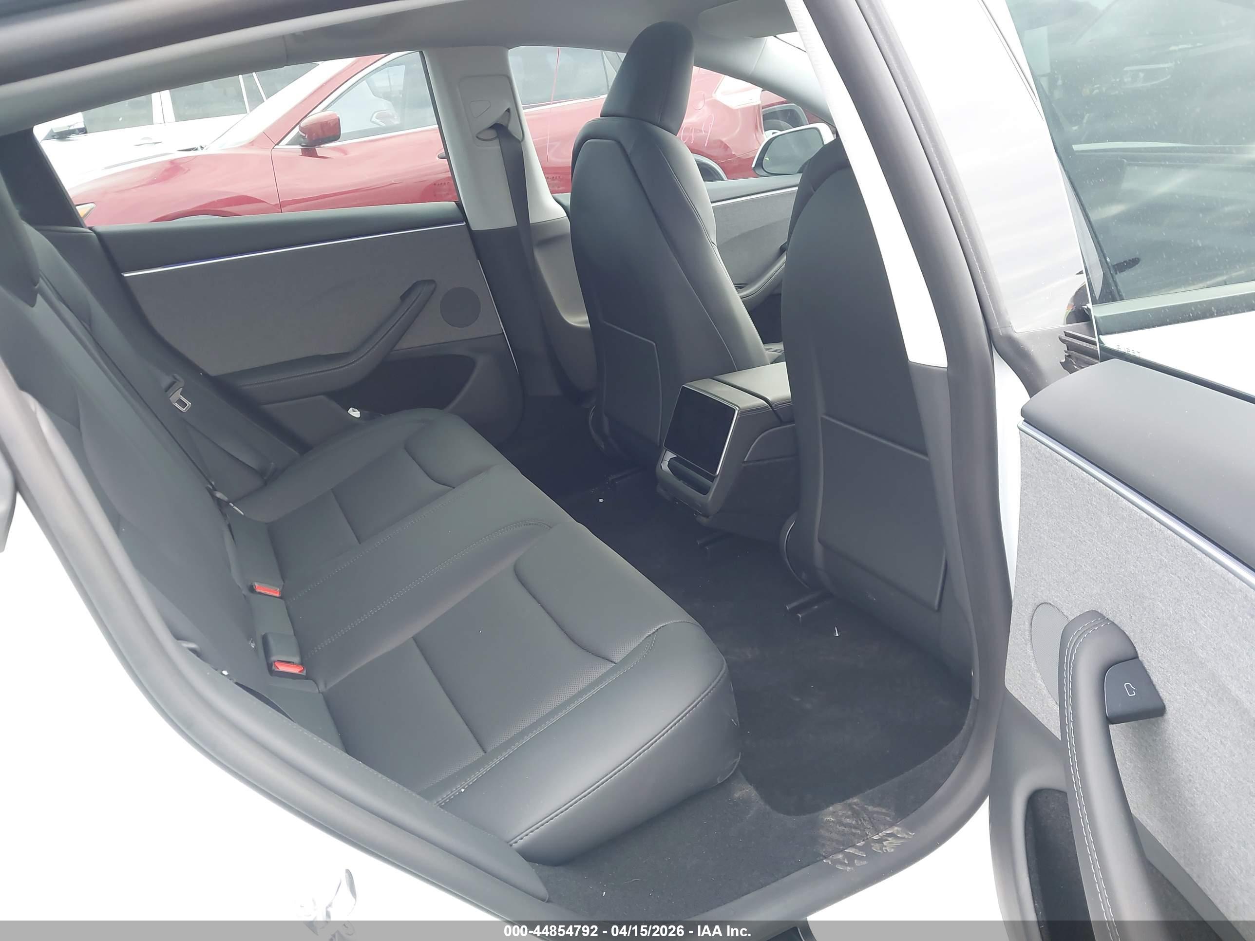 TESLA MODEL image 8