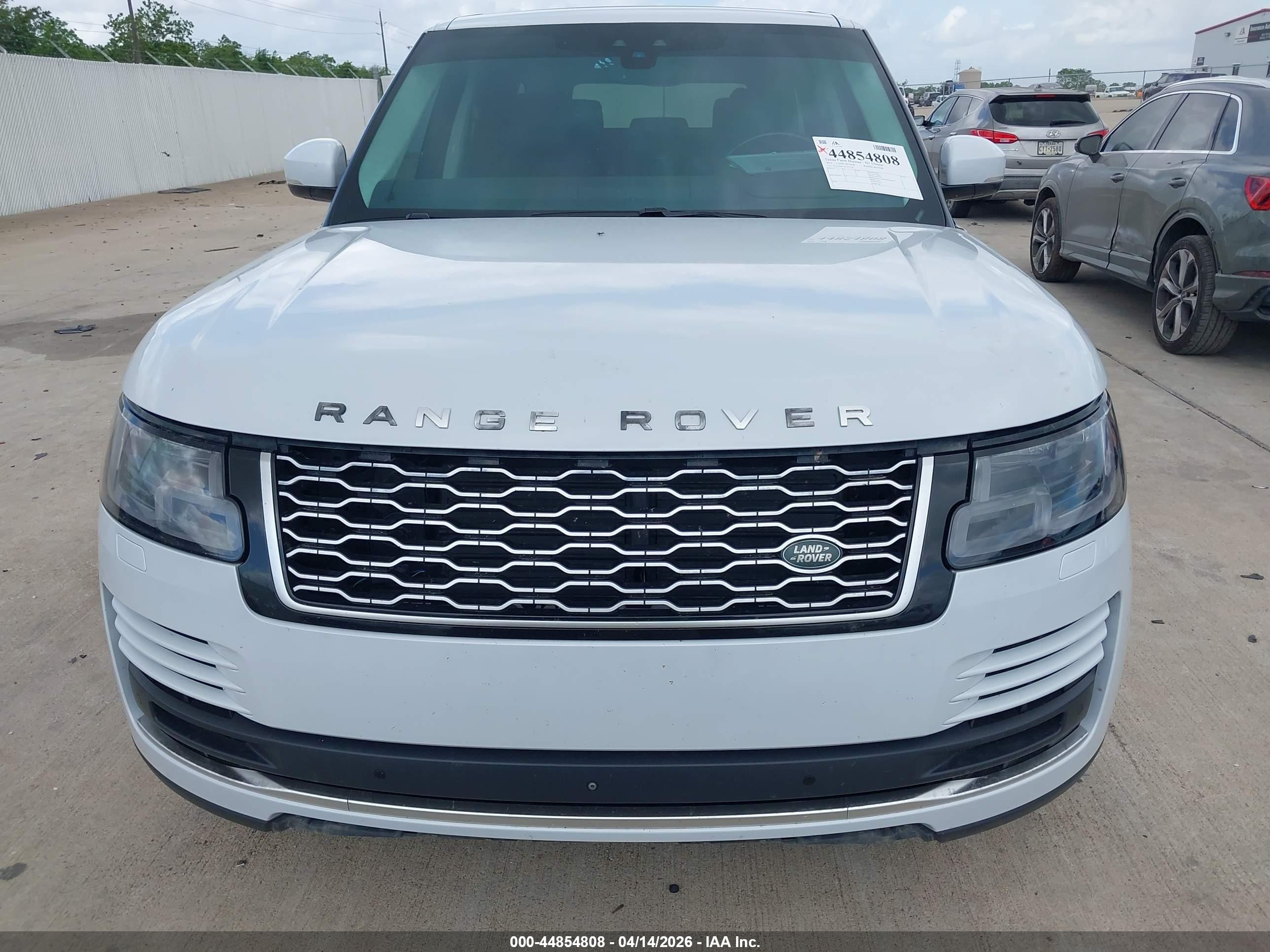 LAND ROVER image 6