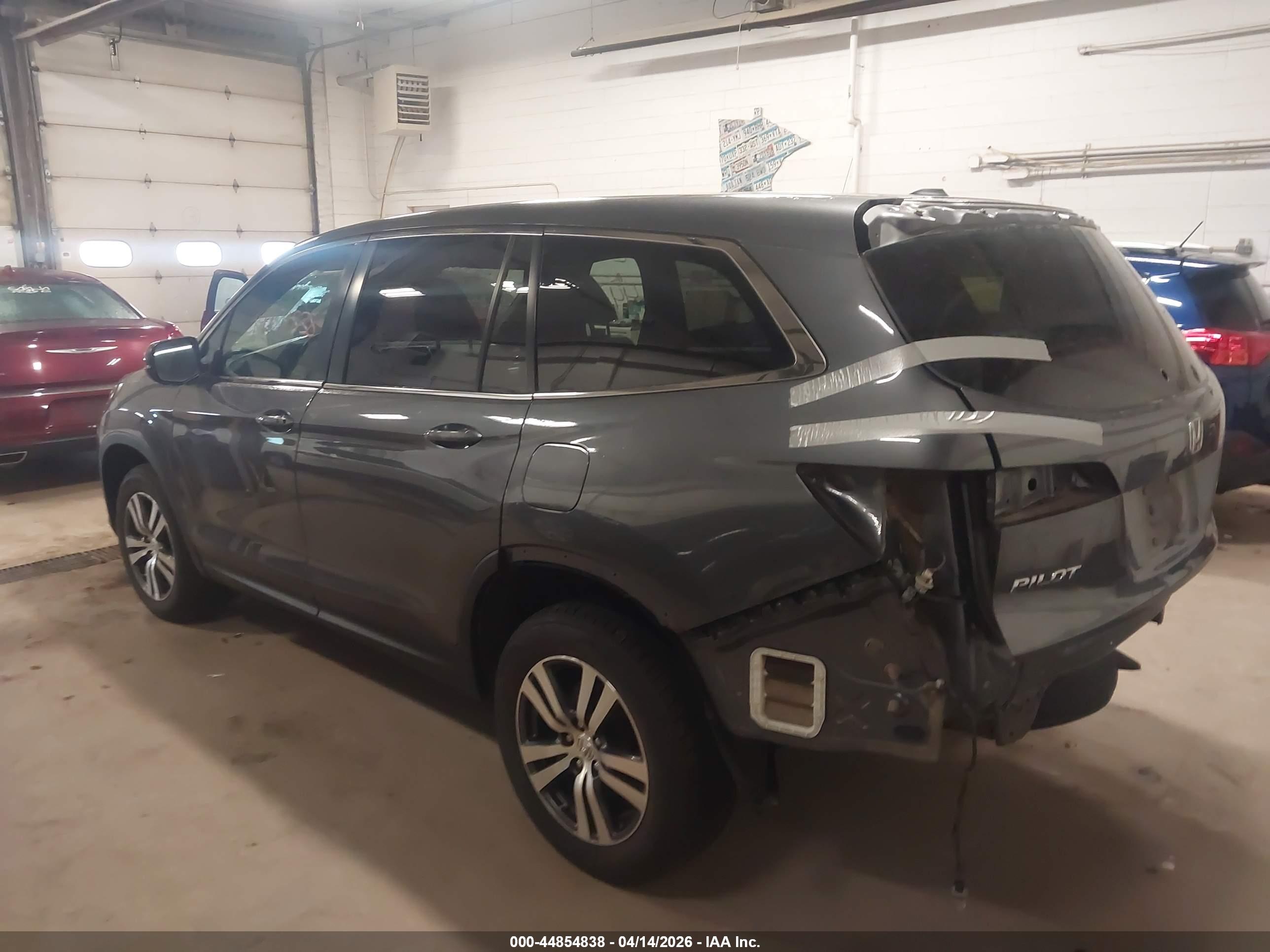 HONDA PILOT image 3