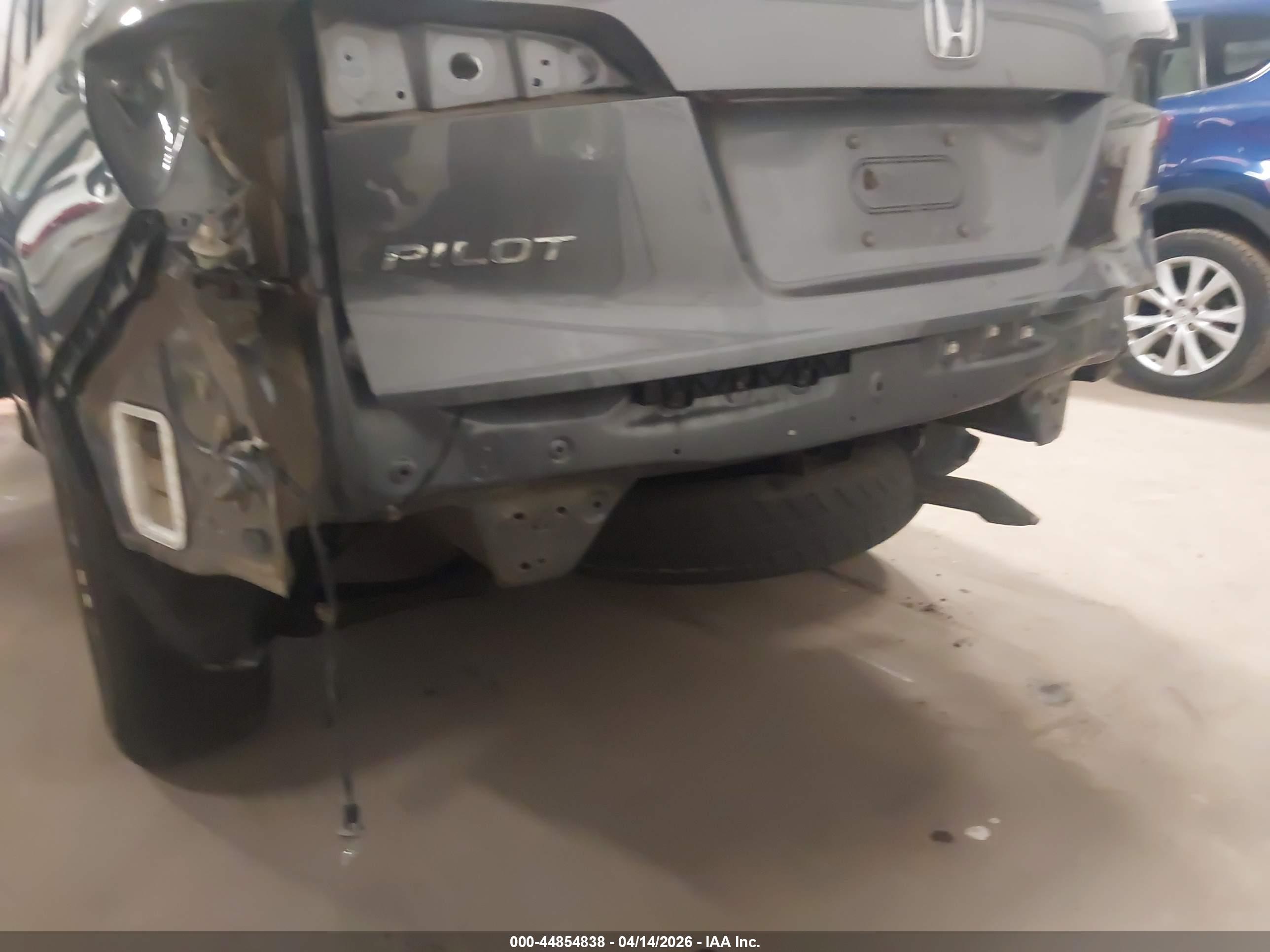 HONDA PILOT image 6