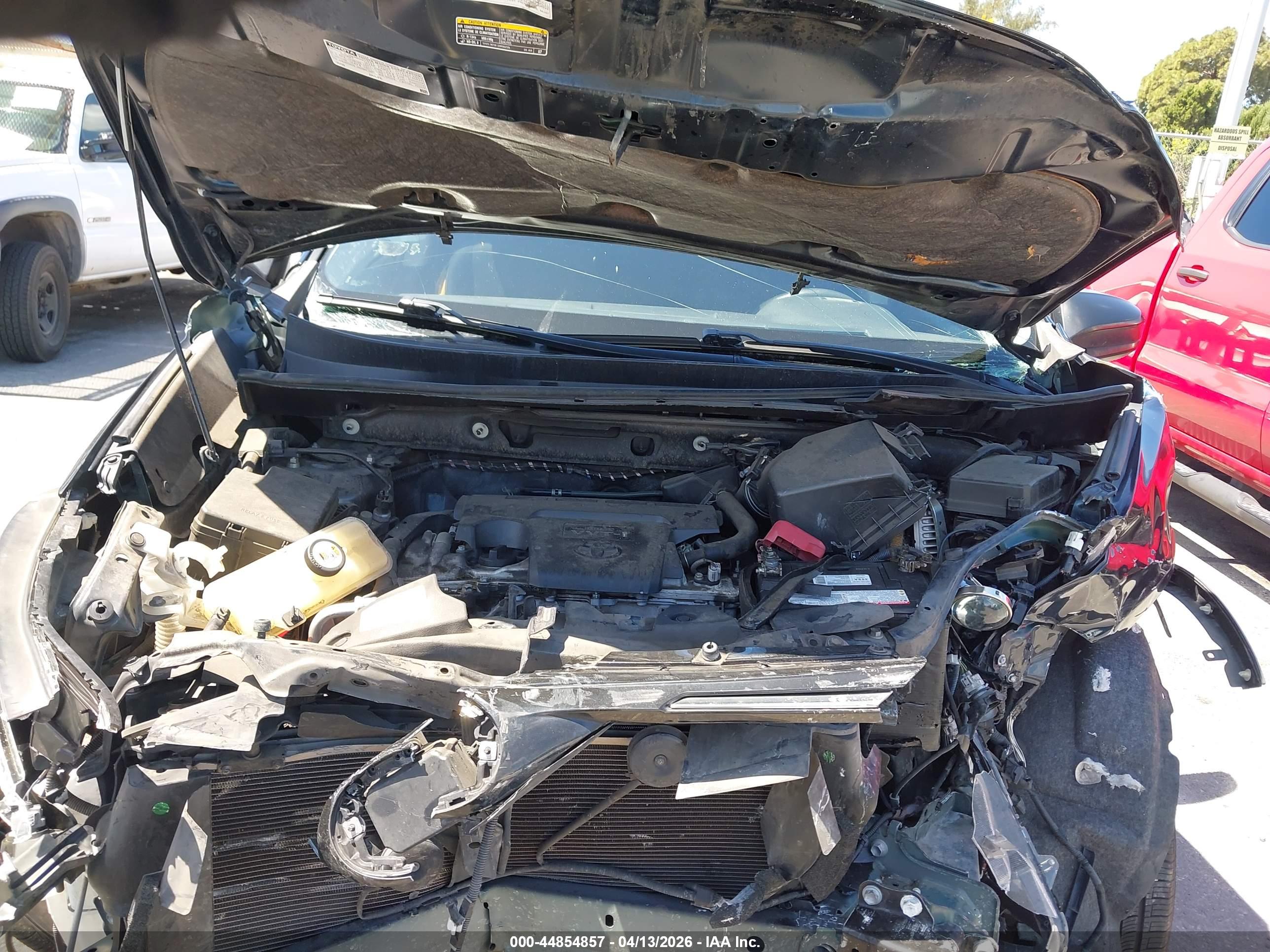 TOYOTA RAV4 image 10