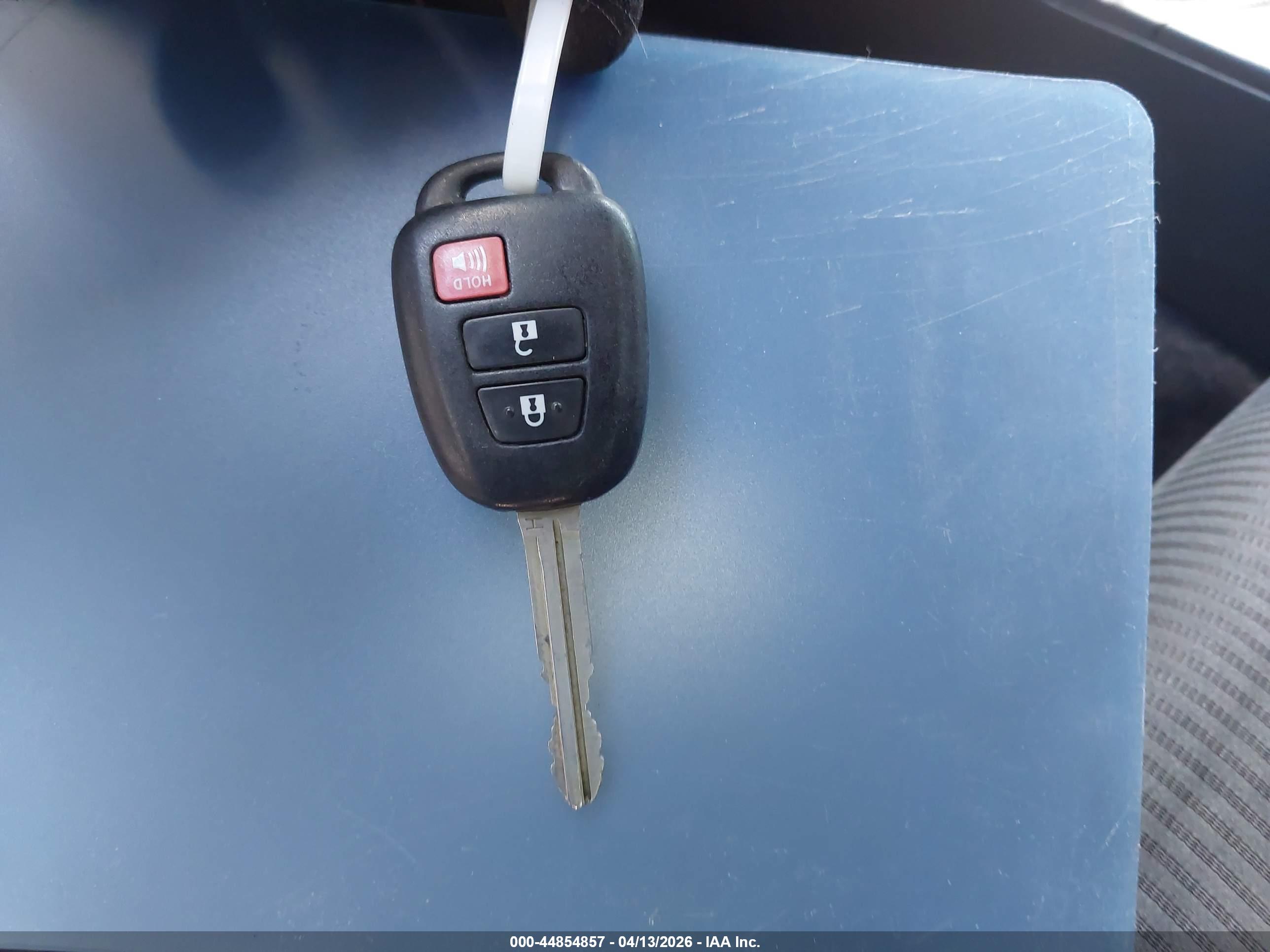 TOYOTA RAV4 image 11