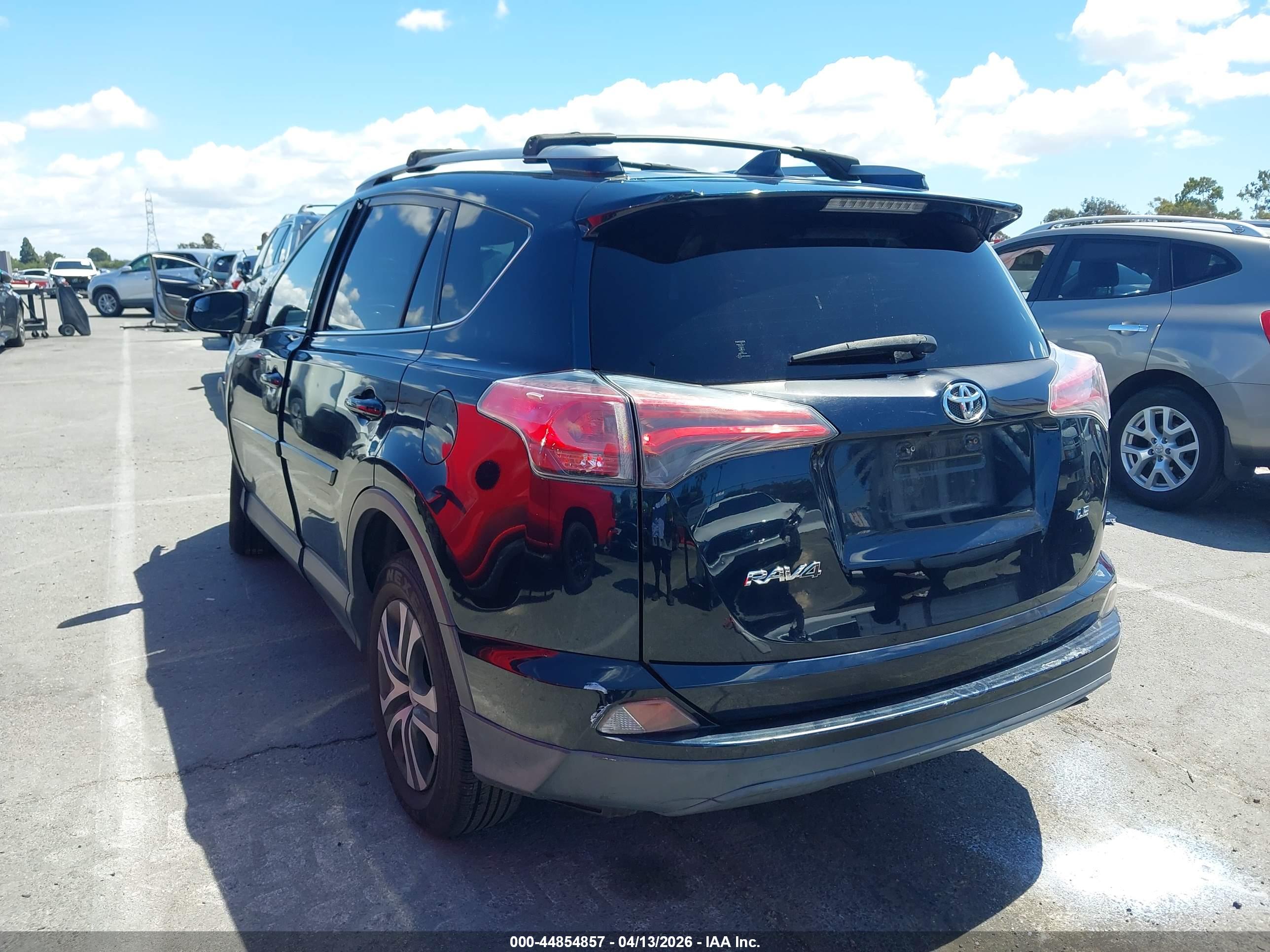 TOYOTA RAV4 image 3