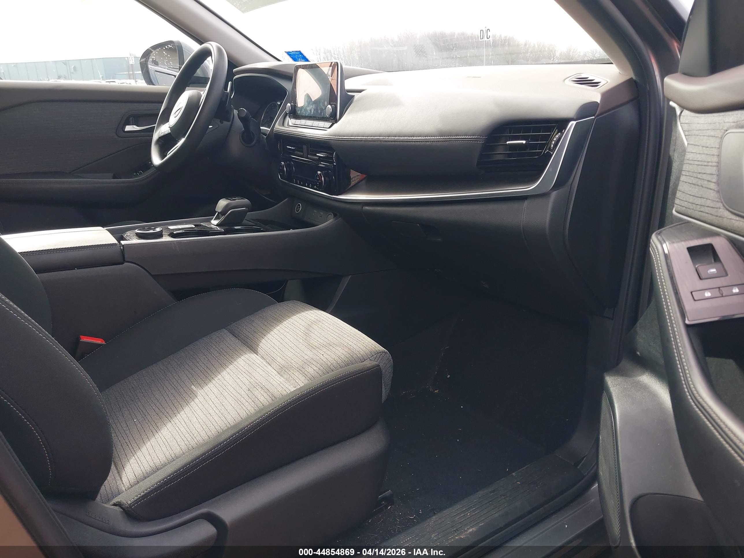 NISSAN ROGUE image 5