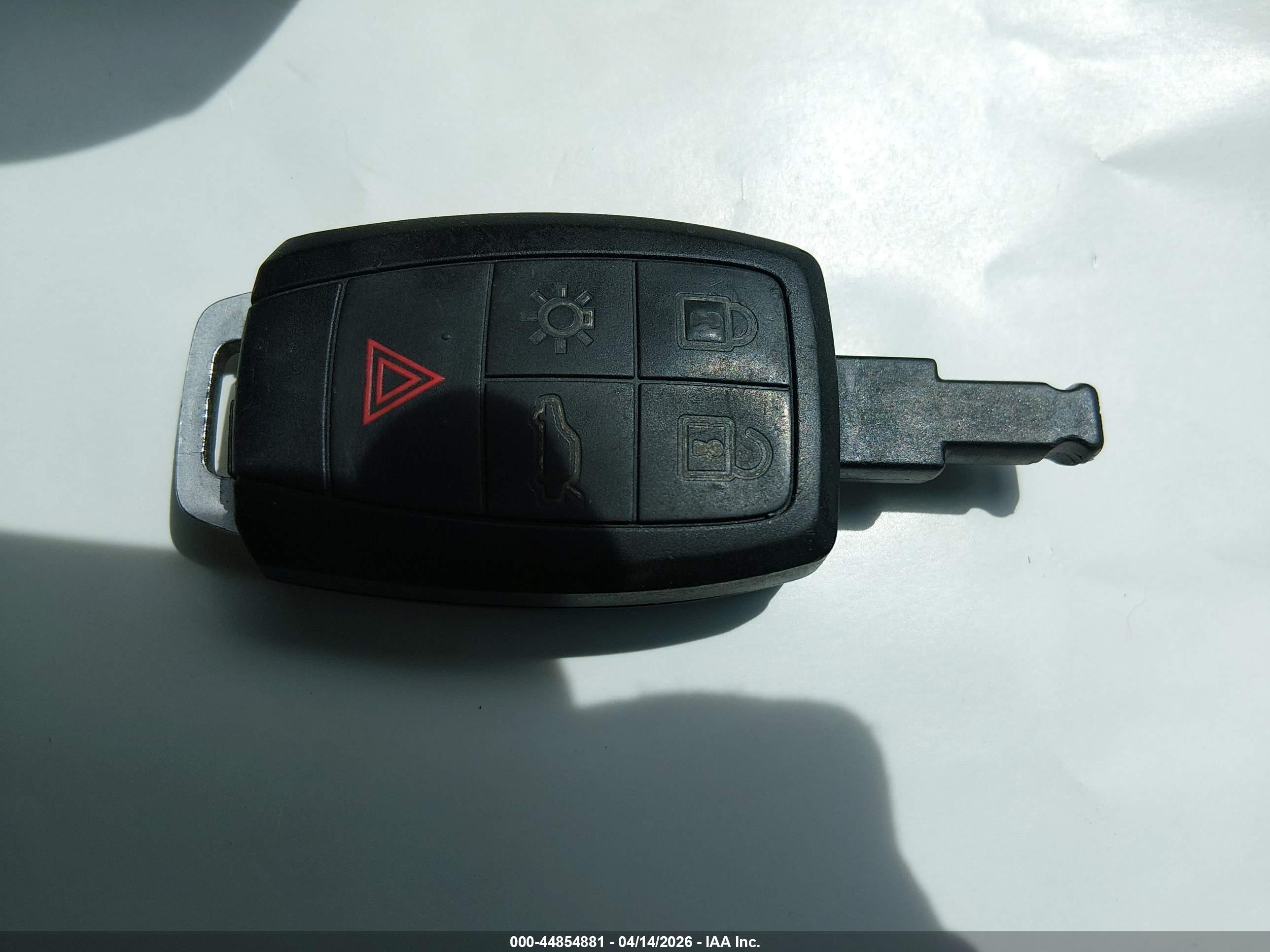 VOLVO S40 image 11