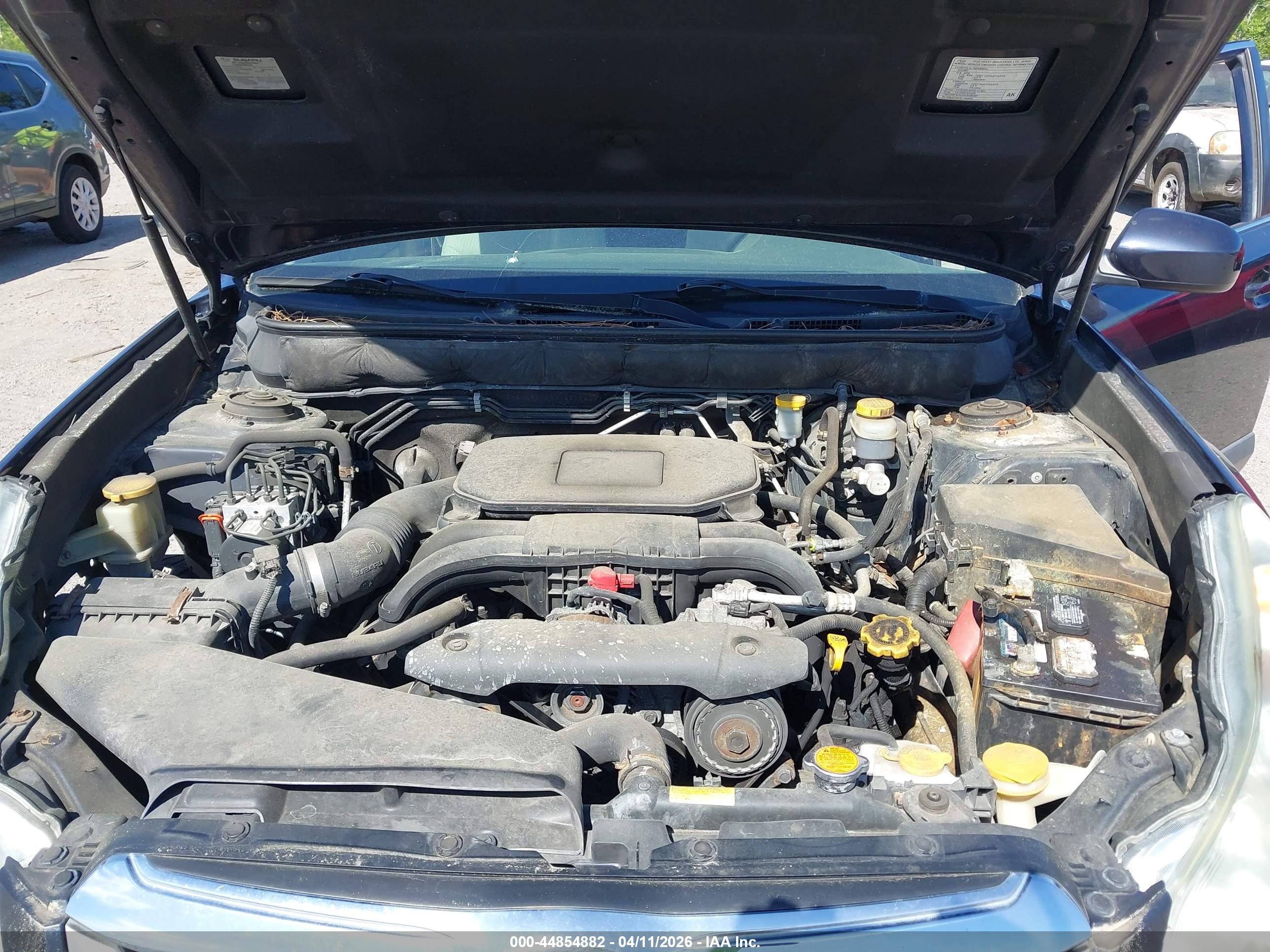 SUBARU OUTBACK image 10