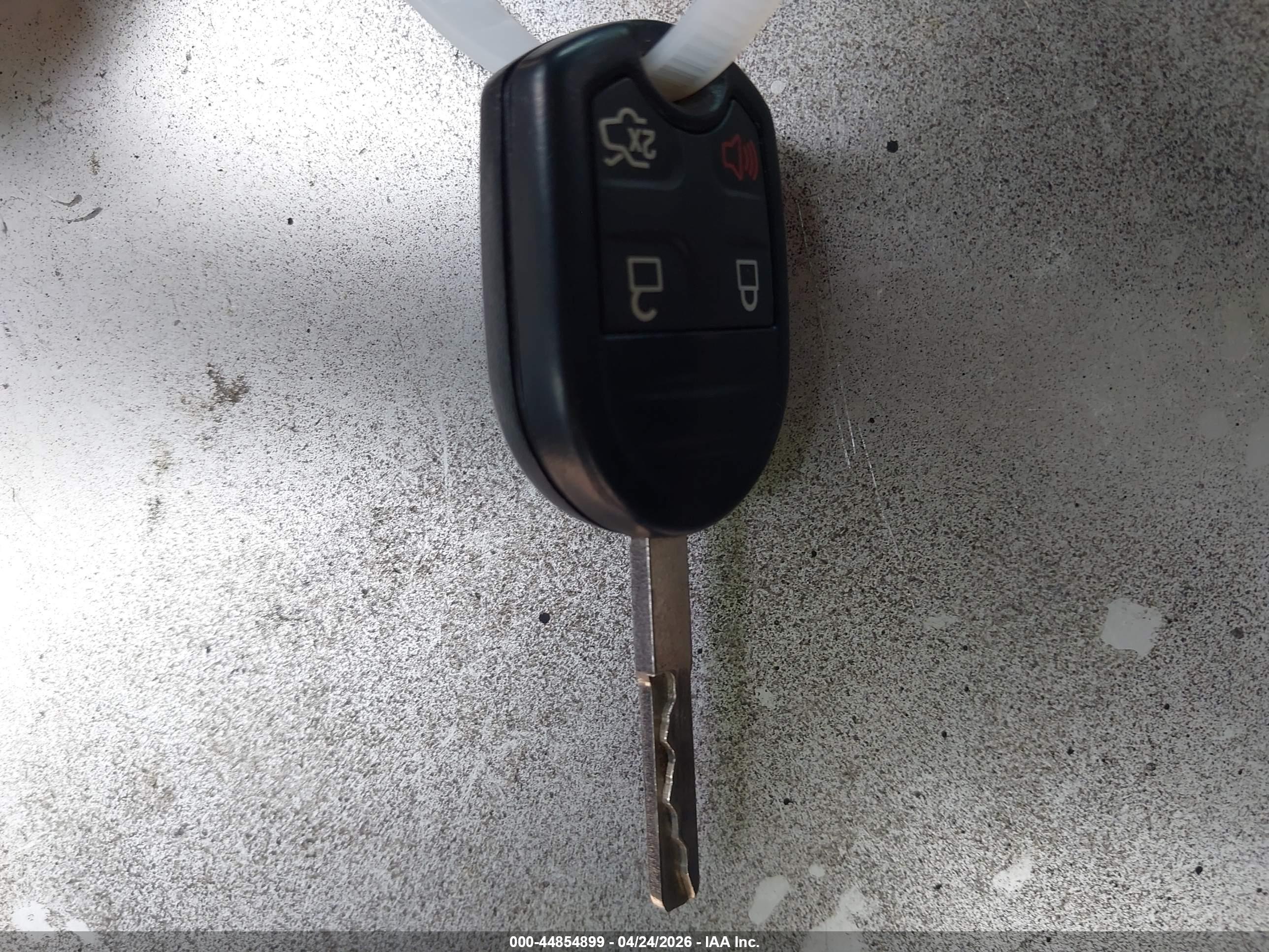 FORD FIESTA image 11