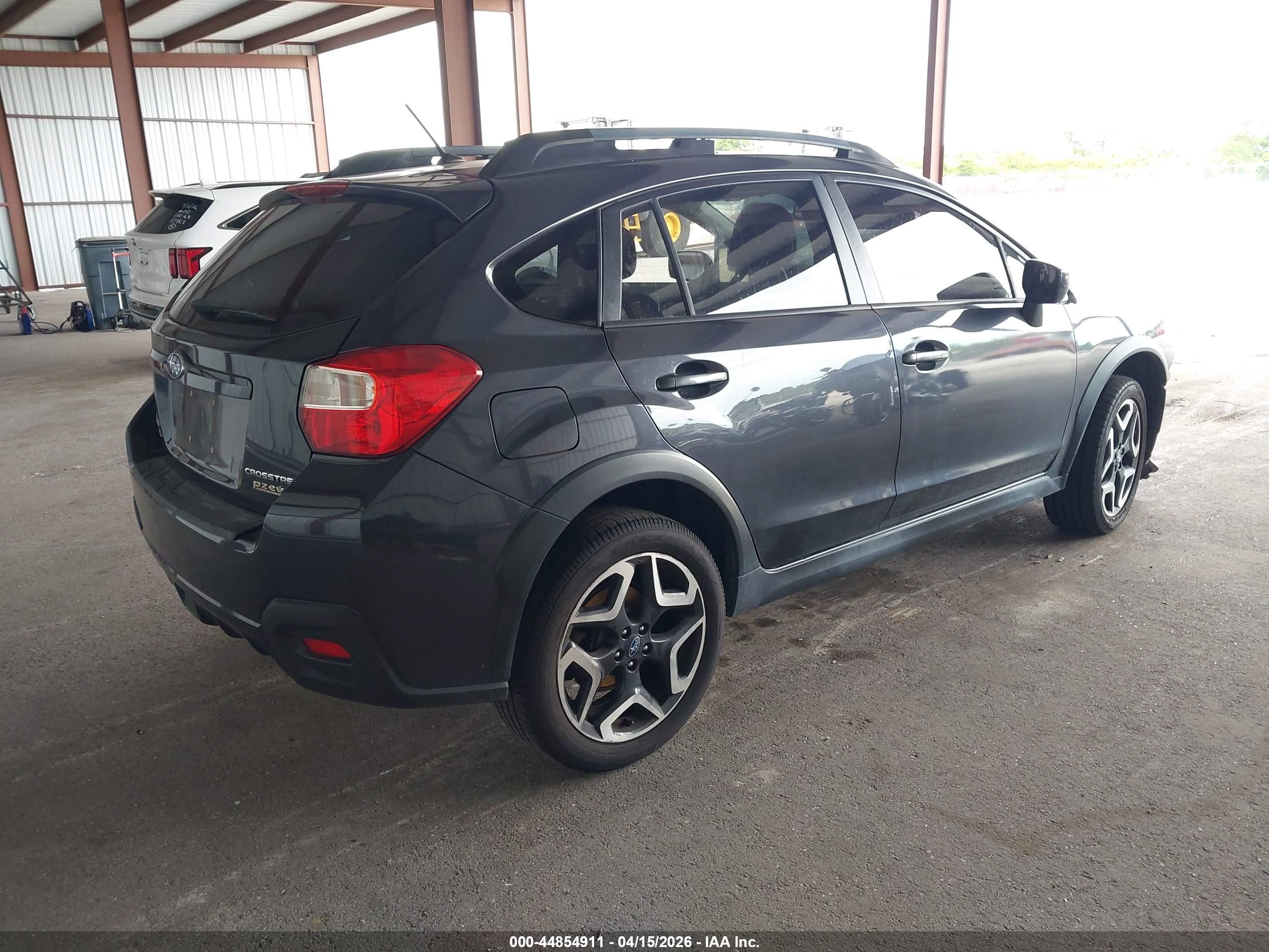 SUBARU CROSSTREK image 4