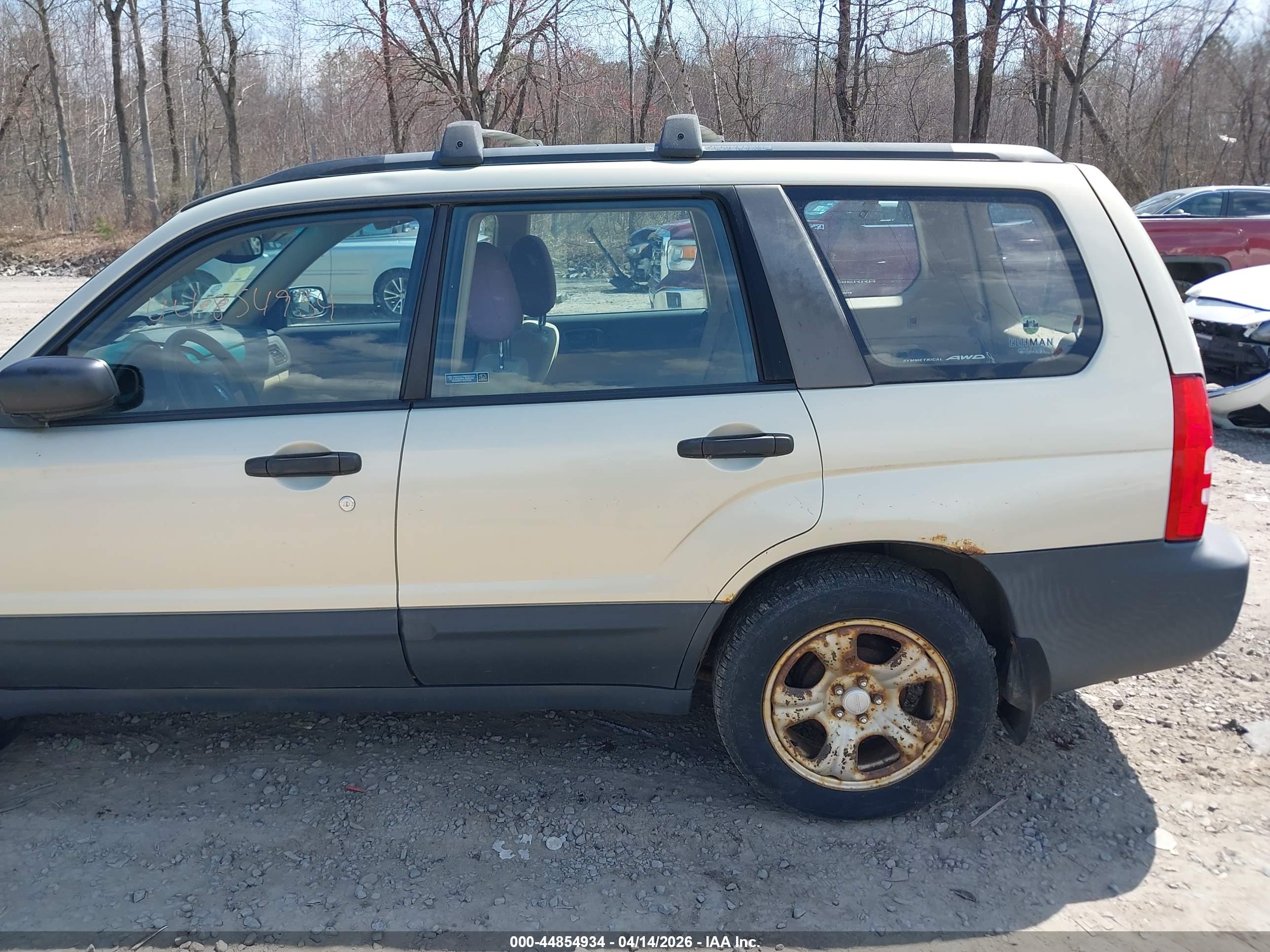 SUBARU FORESTER image 6